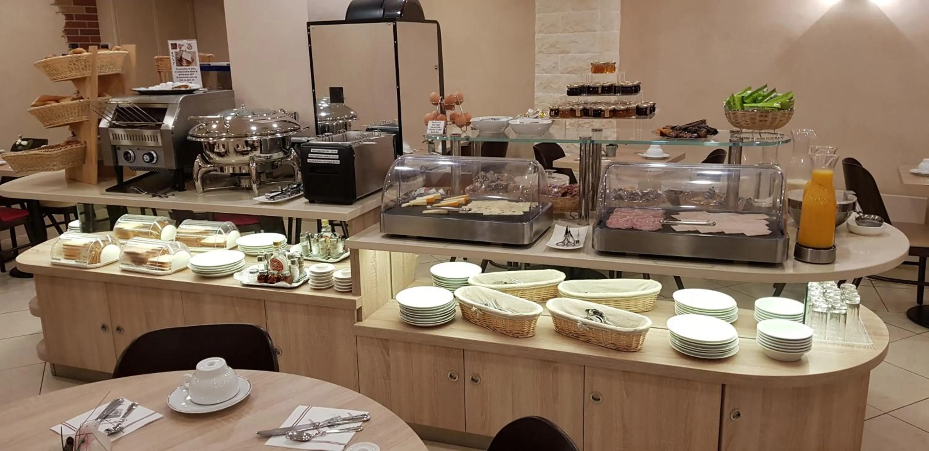 Other in Hotel Champerret Elysees