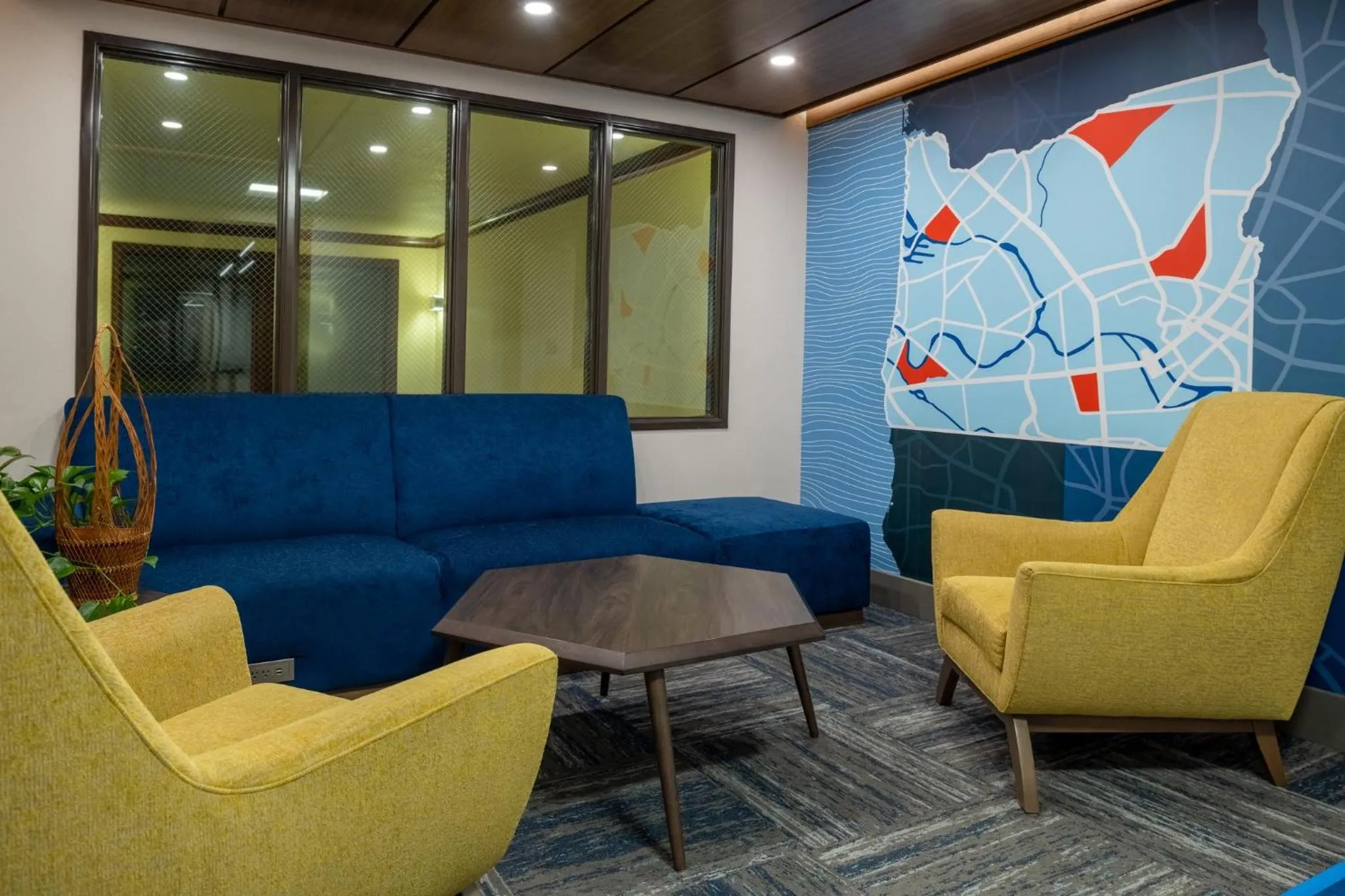 Property building in Holiday Inn Express Portland SE - Clackamas Area by IHG