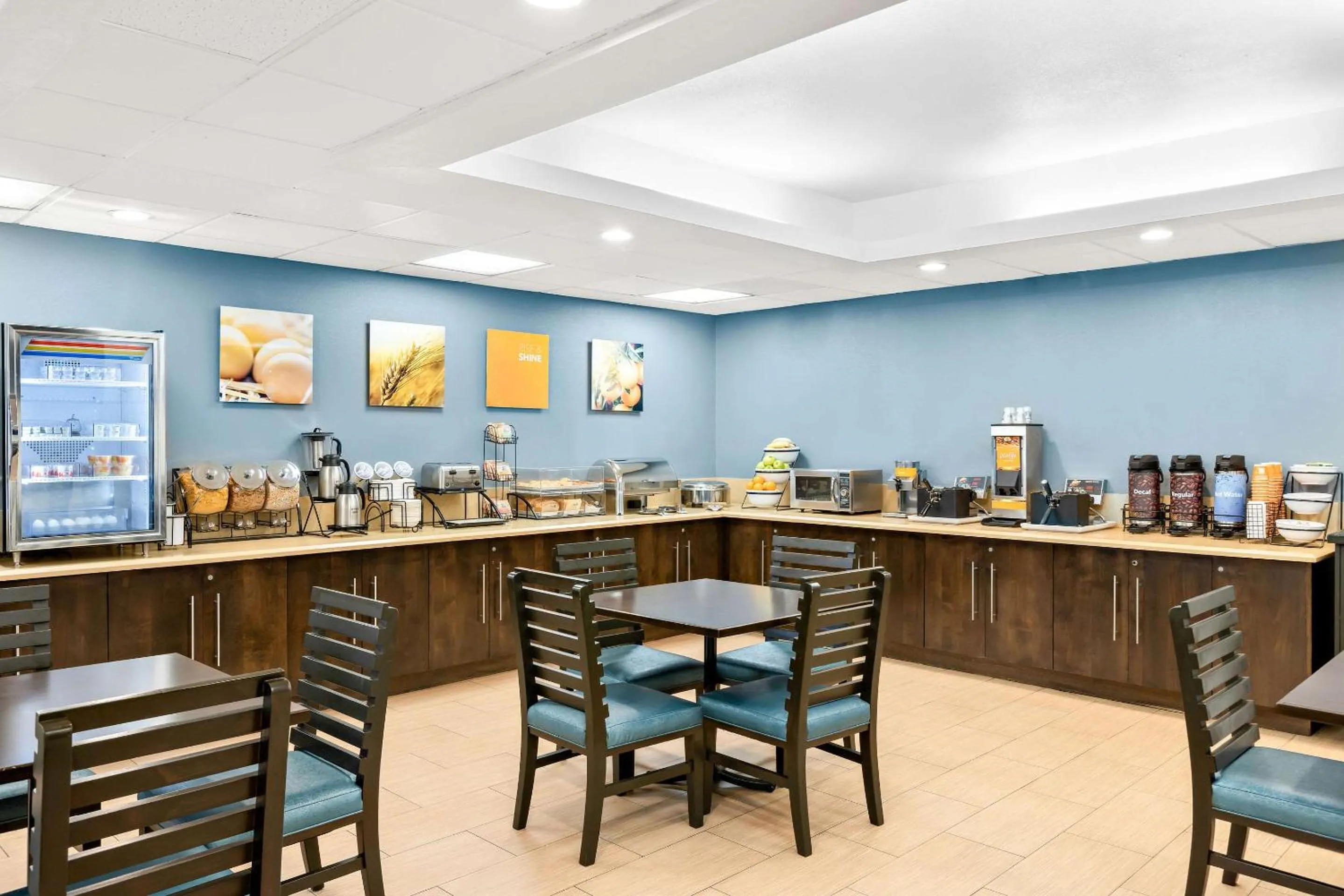 Breakfast in Comfort Inn Chula Vista San Diego South