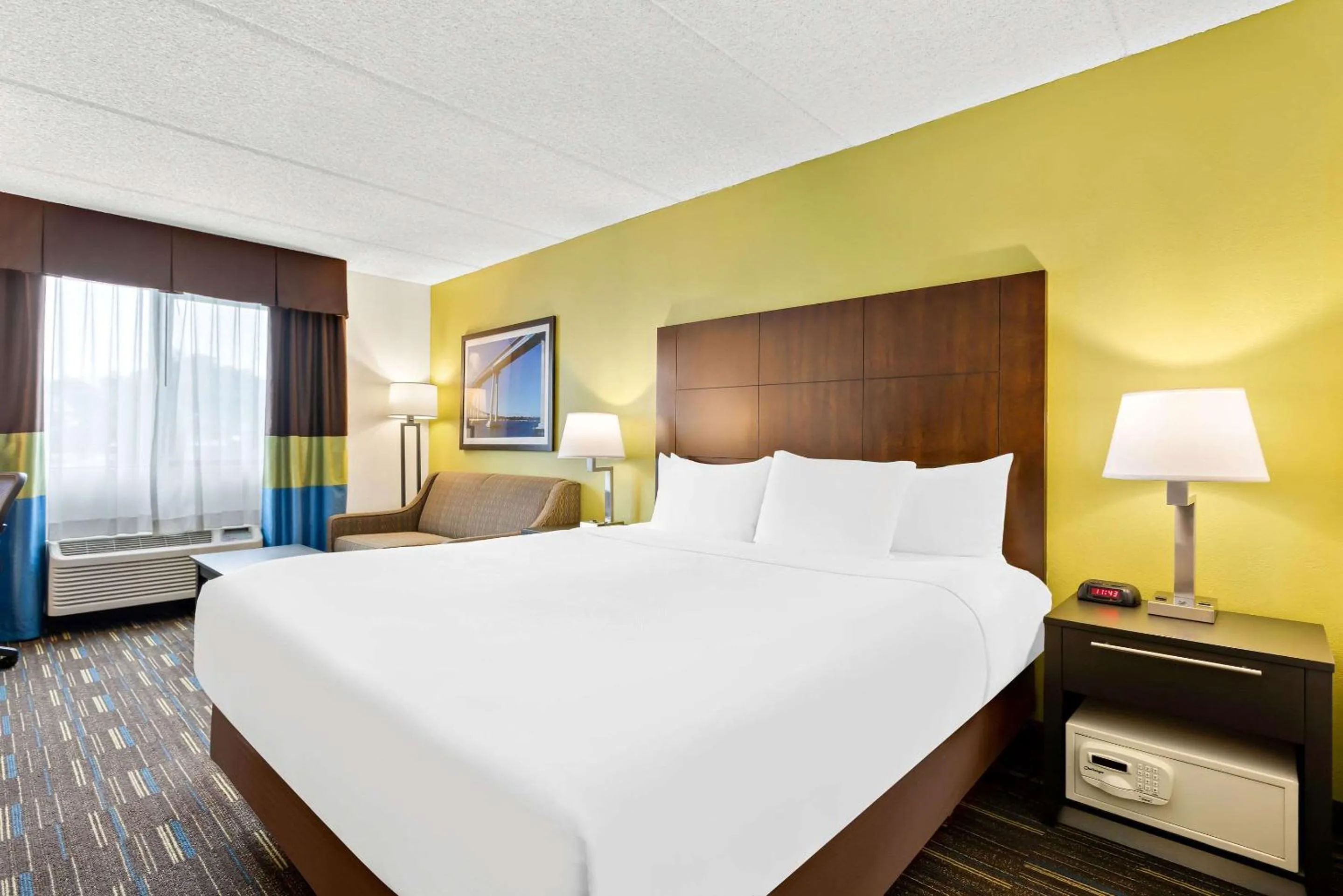 Bedroom, Bed in Comfort Inn Chula Vista San Diego South