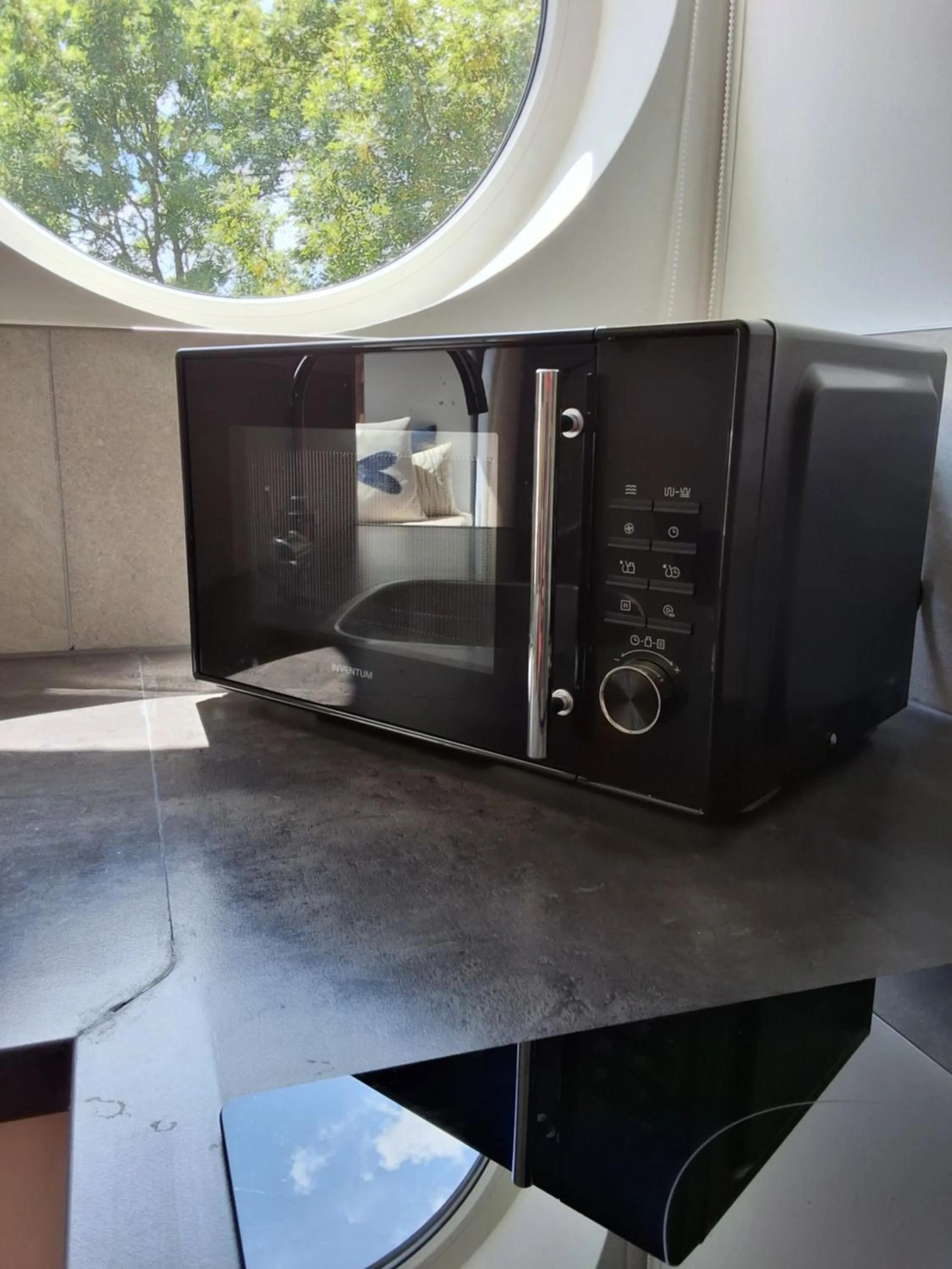 microwave in Appartement Havenzicht