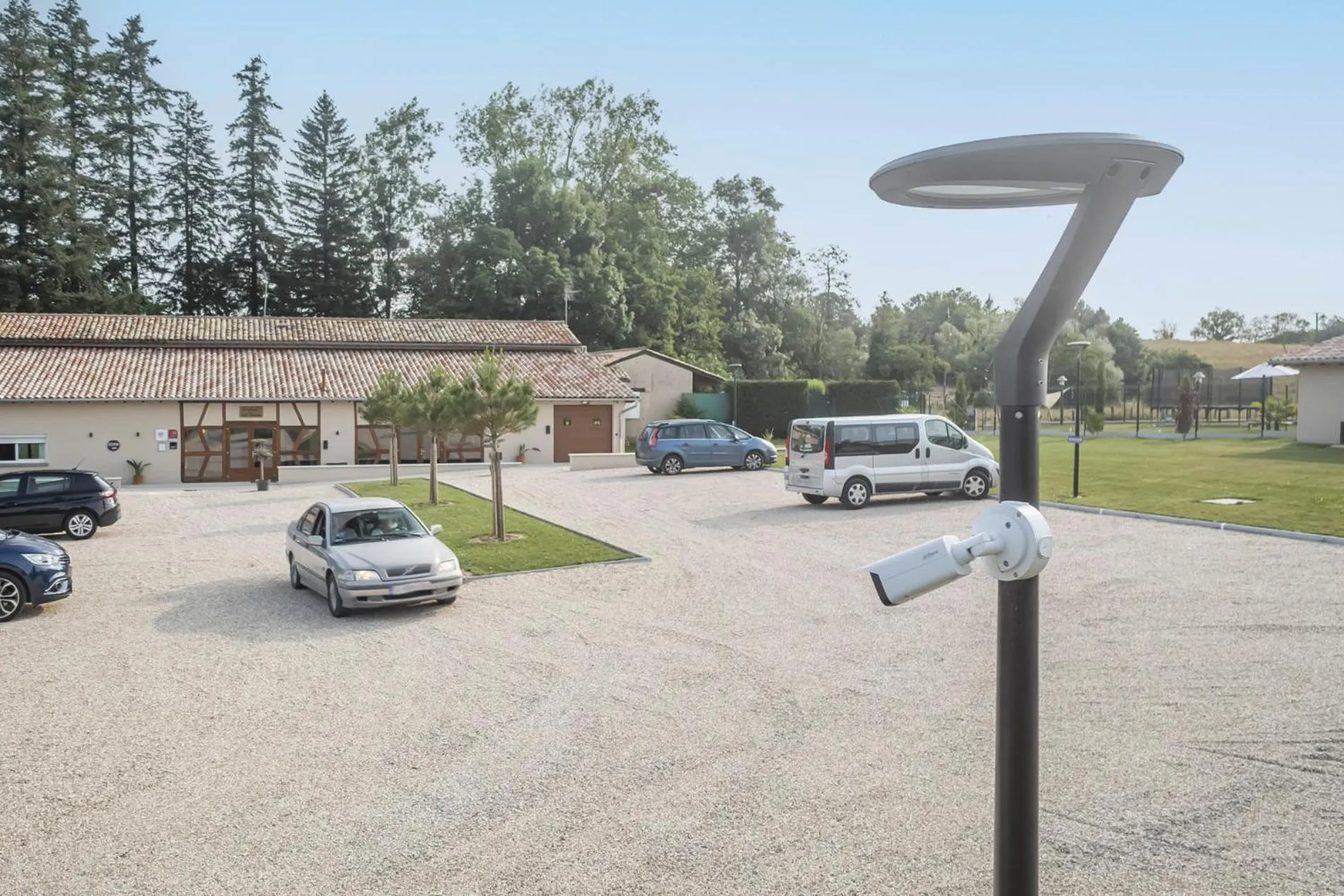 Parking in Hôtel du Moulin de la Brevette