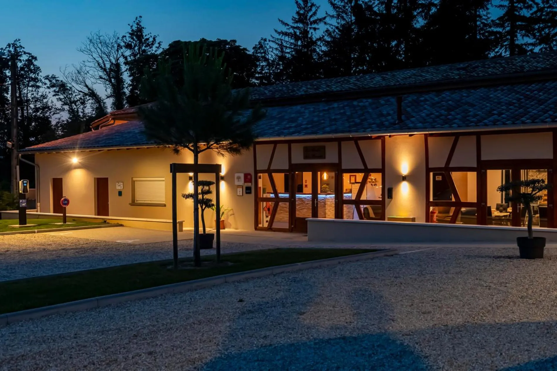 Property building in Hôtel du Moulin de la Brevette