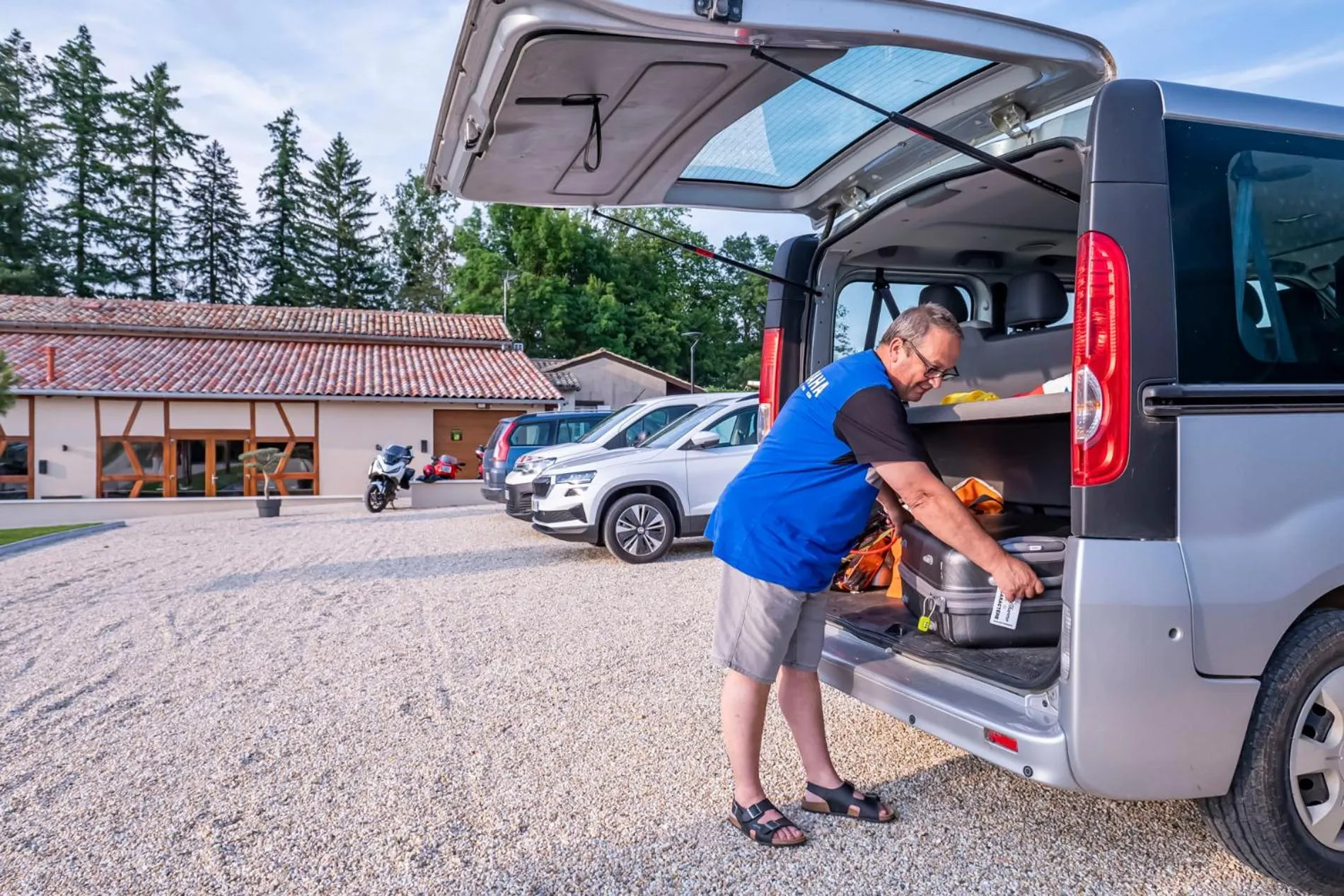 People in Hôtel du Moulin de la Brevette