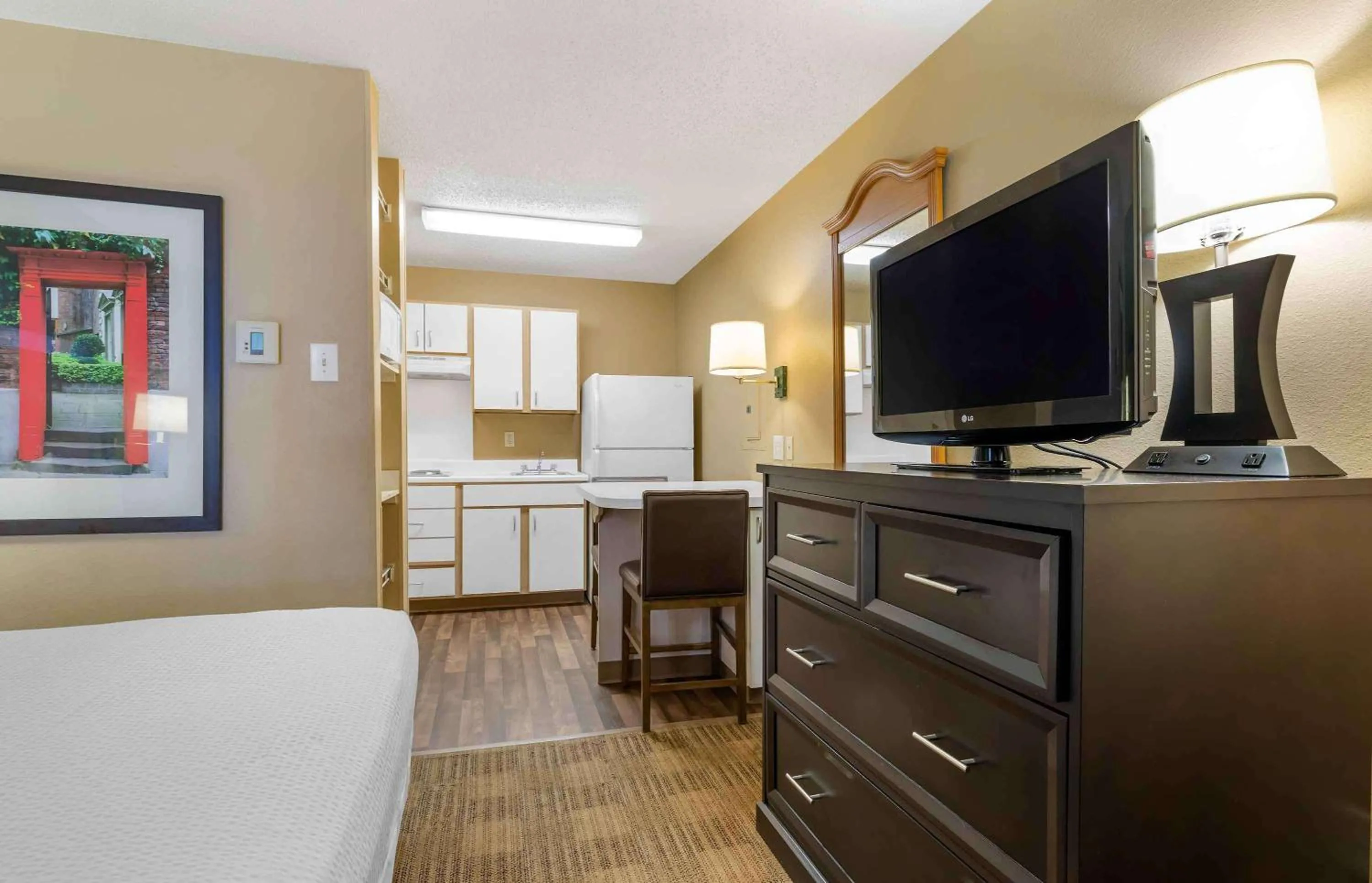 Bedroom in Extended Stay America Suites - Fort Worth - Medical Center