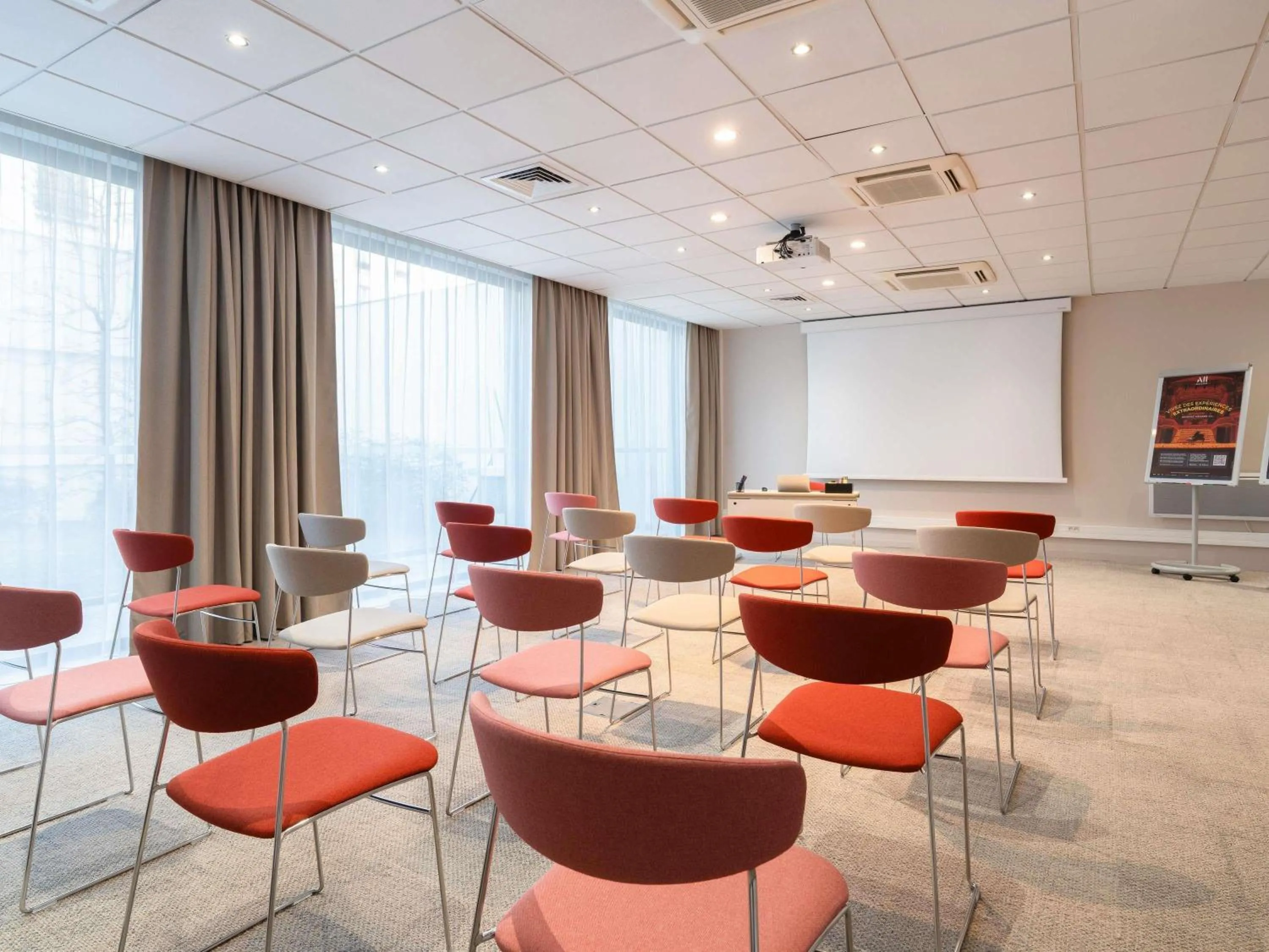 Meeting/conference room in ibis Styles Paris Porte d'Orléans