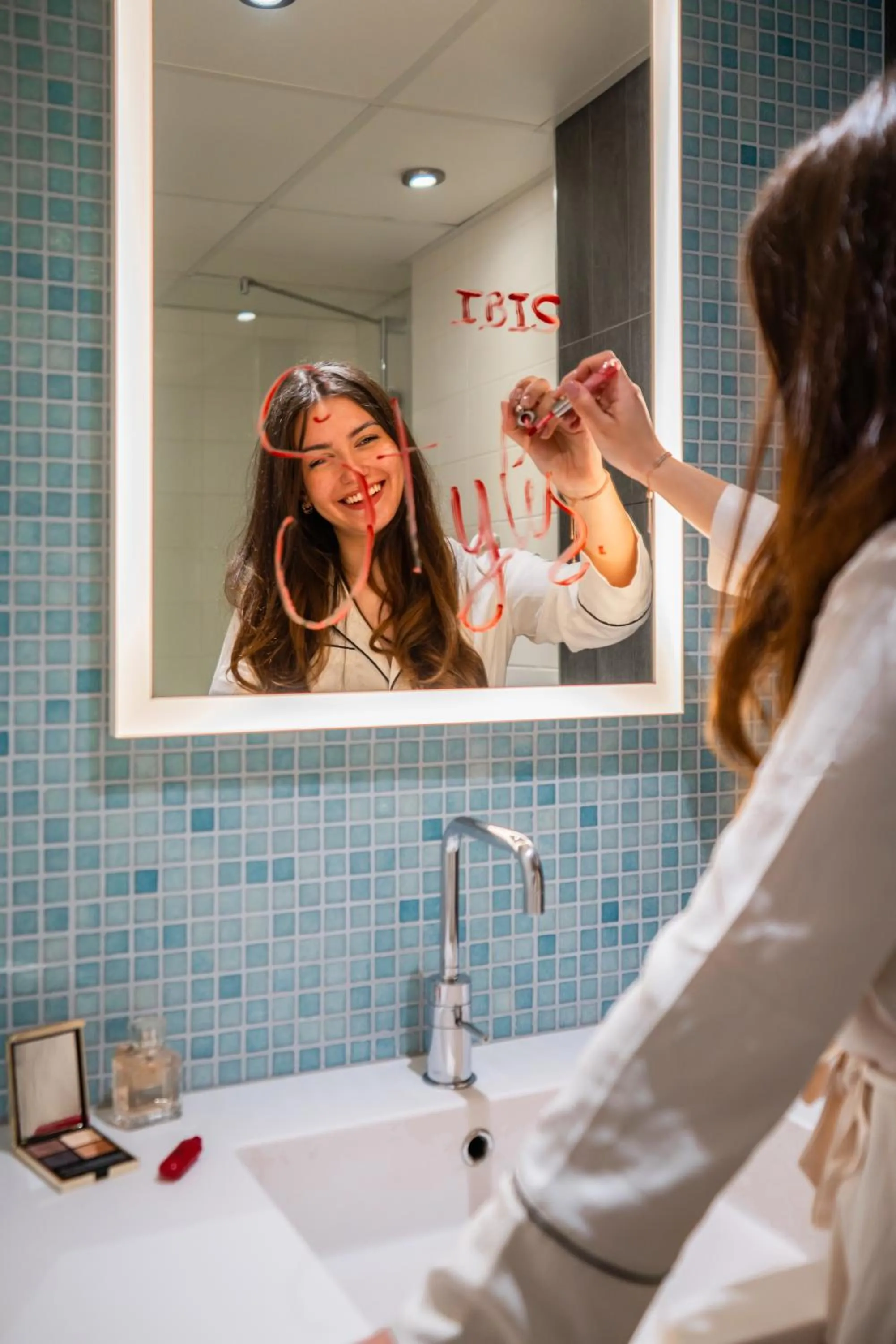 Bathroom in ibis Styles Paris Porte d'Orléans