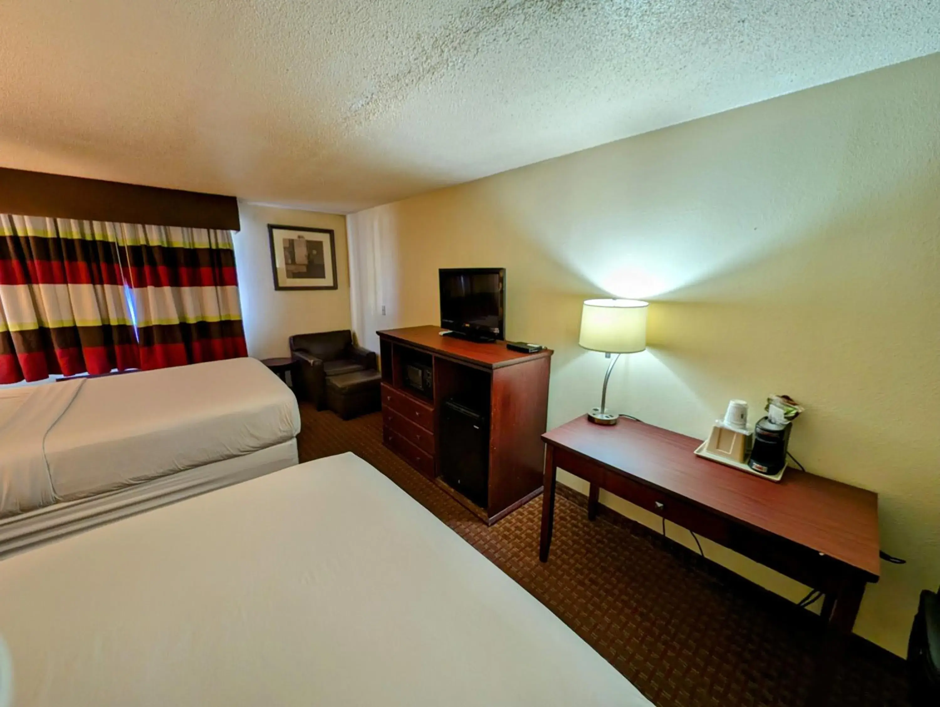 Queen Room with Two Queen Beds and Bath Tub - Mobility/Hearing Accessible - Non-Smoking in Travelodge by Wyndham Enid Queen Room with Two Queen Beds and Bath Tub - Mobility/Hearing Accessible - Non-Smoking in Travelodge by Wyndham Enid