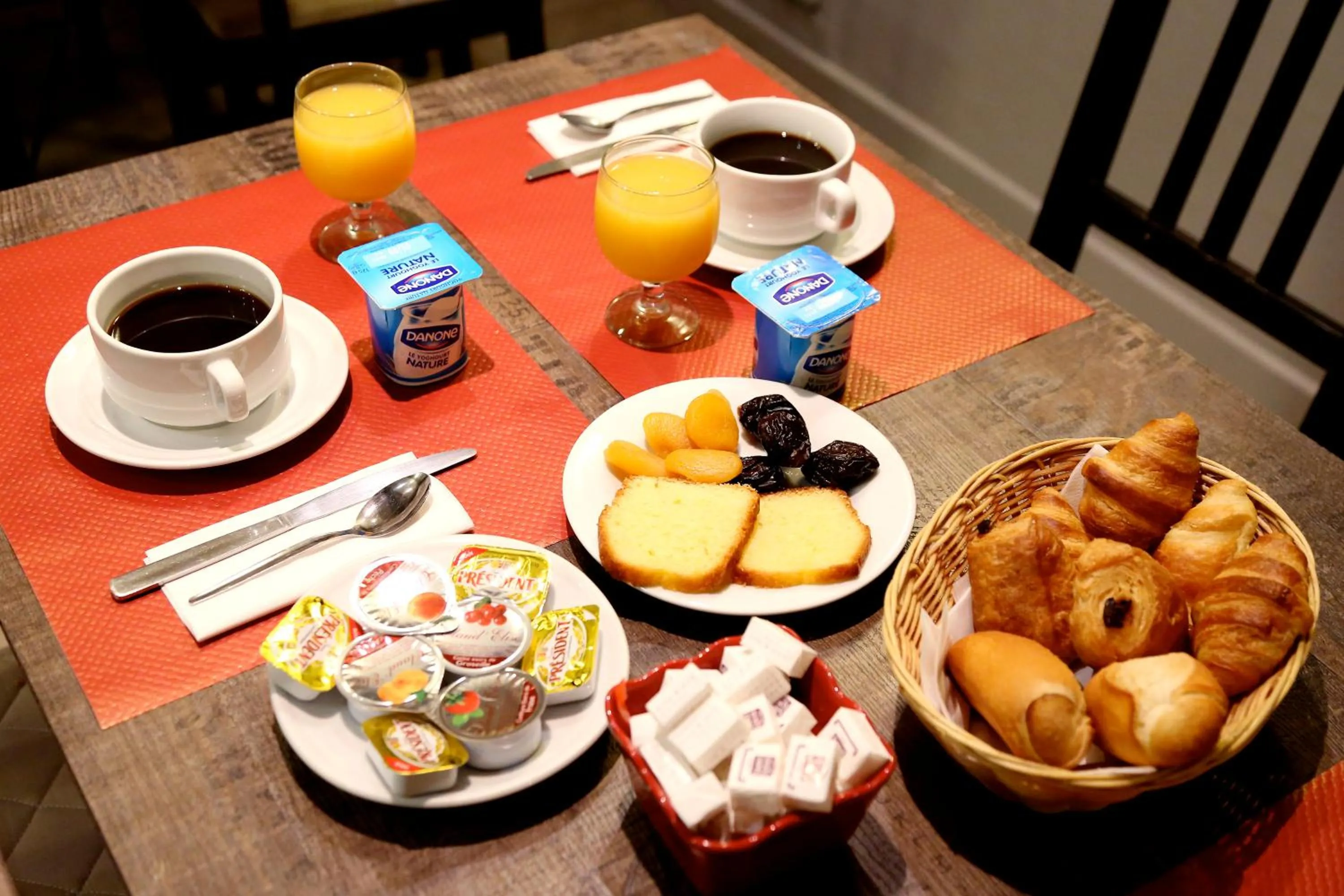 Buffet breakfast in Hotel Paris Villette