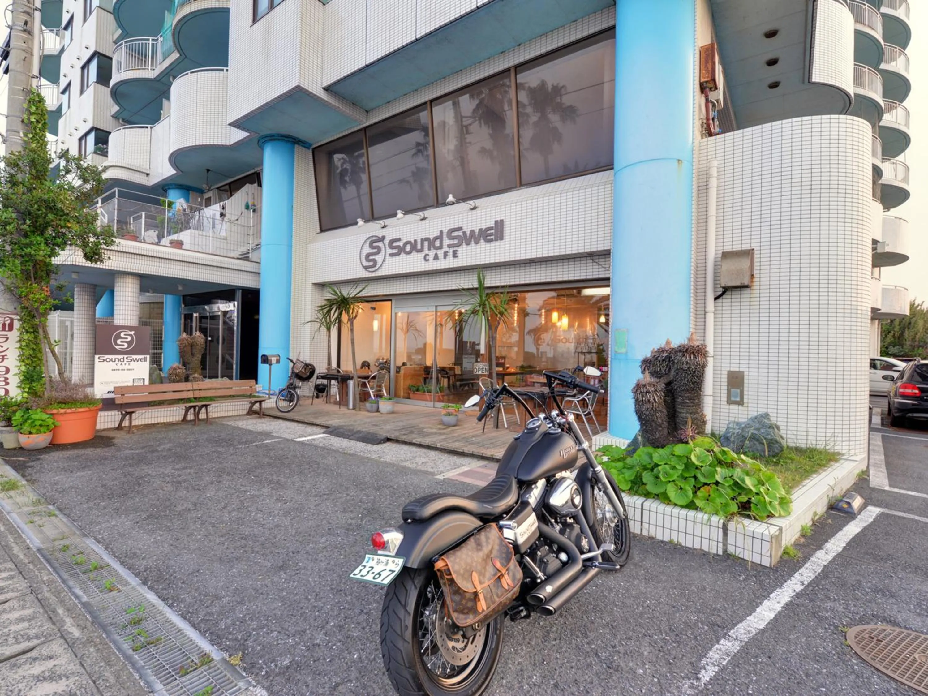 Facade/entrance in Sound Swell Resort