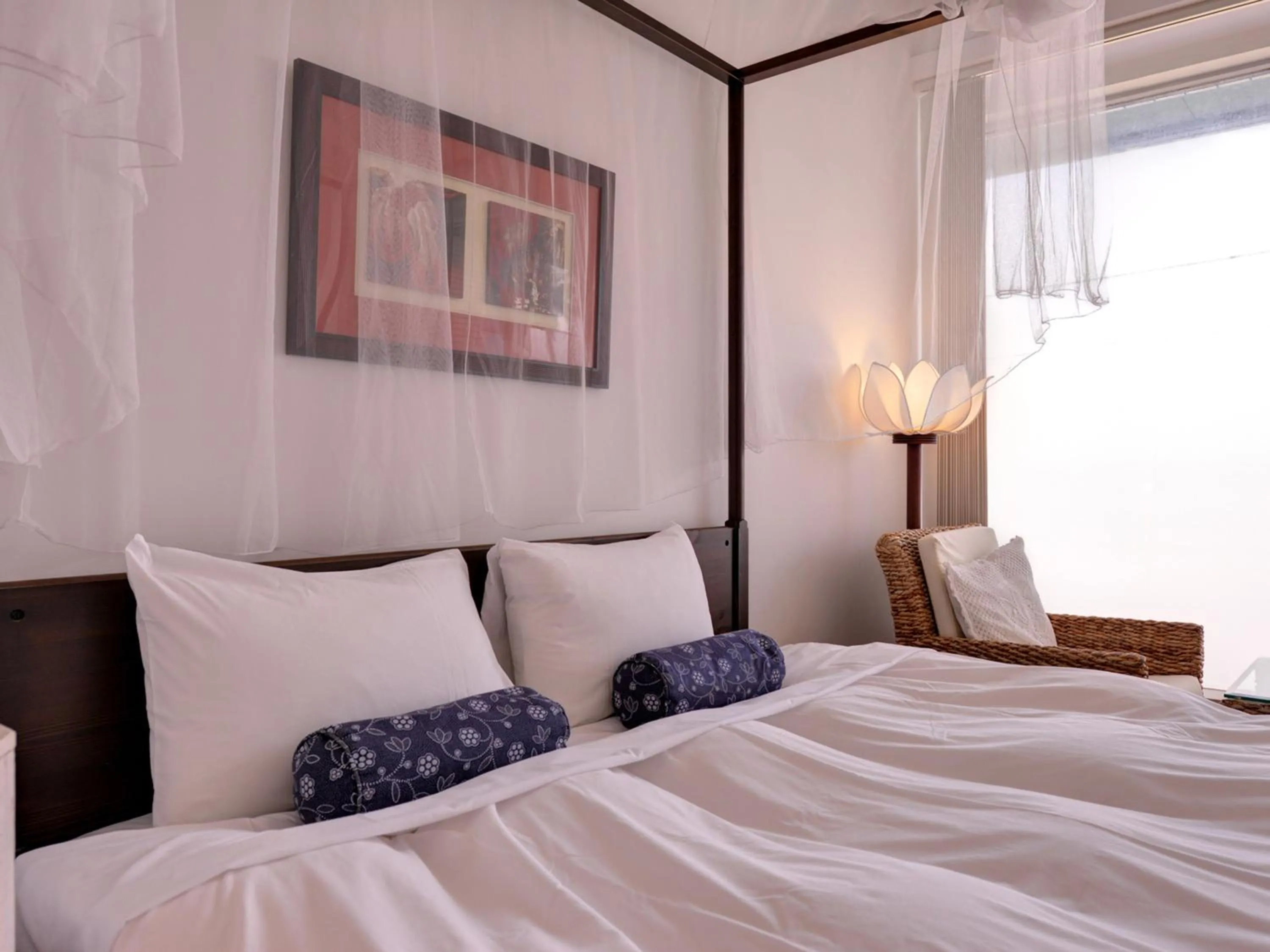 Photo of the whole room, Bed in Sound Swell Resort