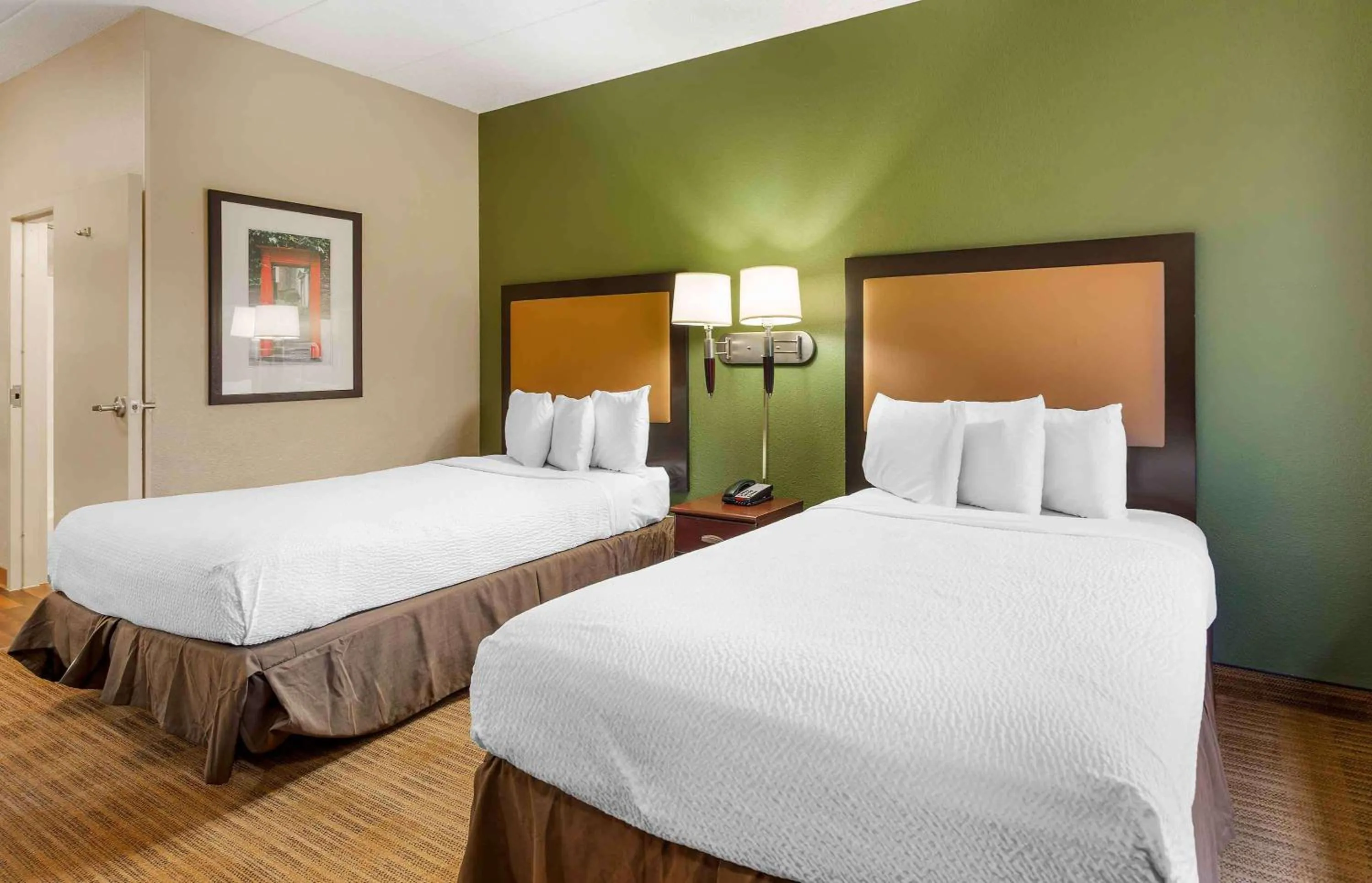 Bedroom, Bed in Extended Stay America Select Suites - Chicago - Lisle