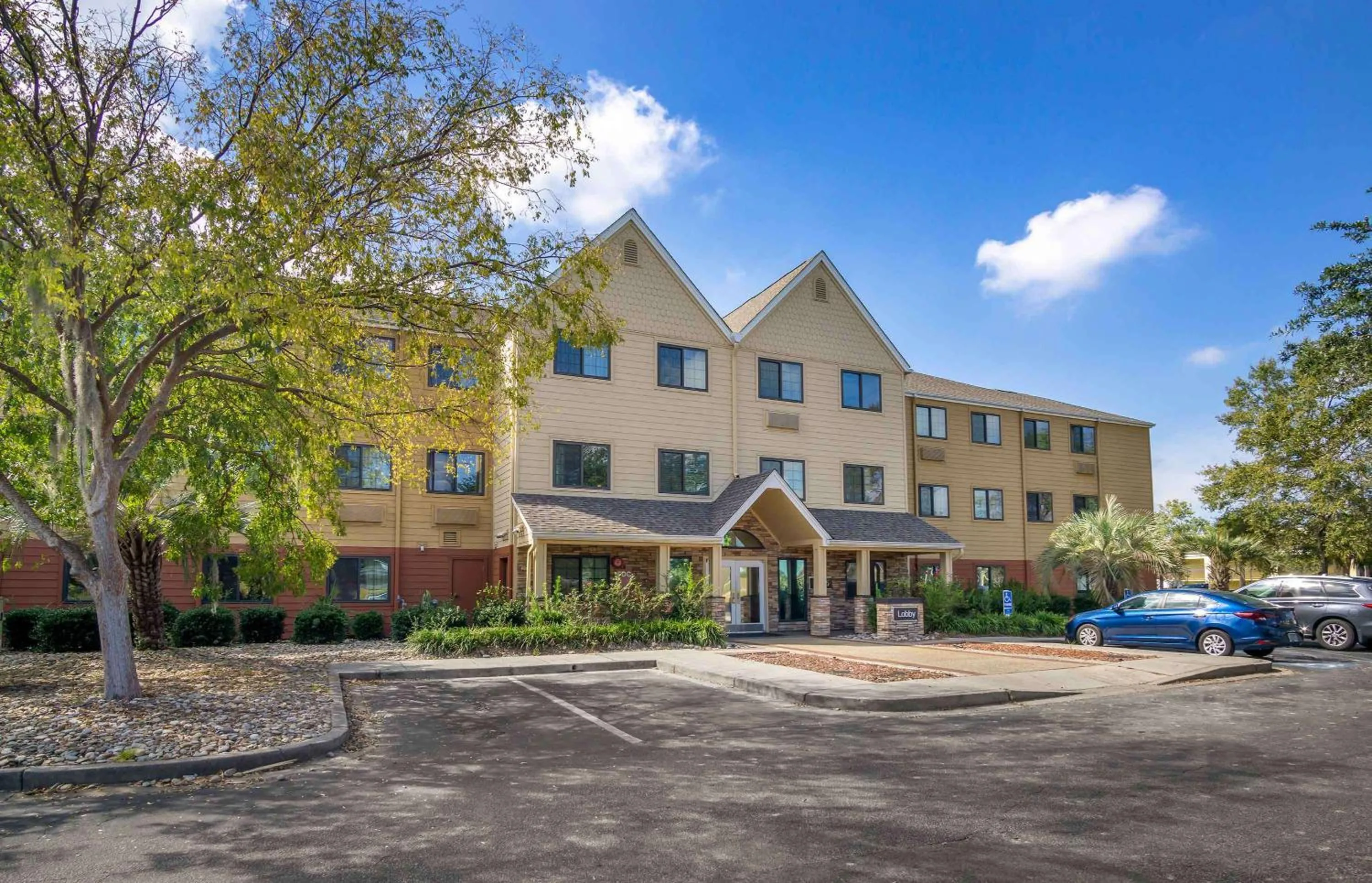 Property building in Extended Stay America Suites - Charleston - Airport