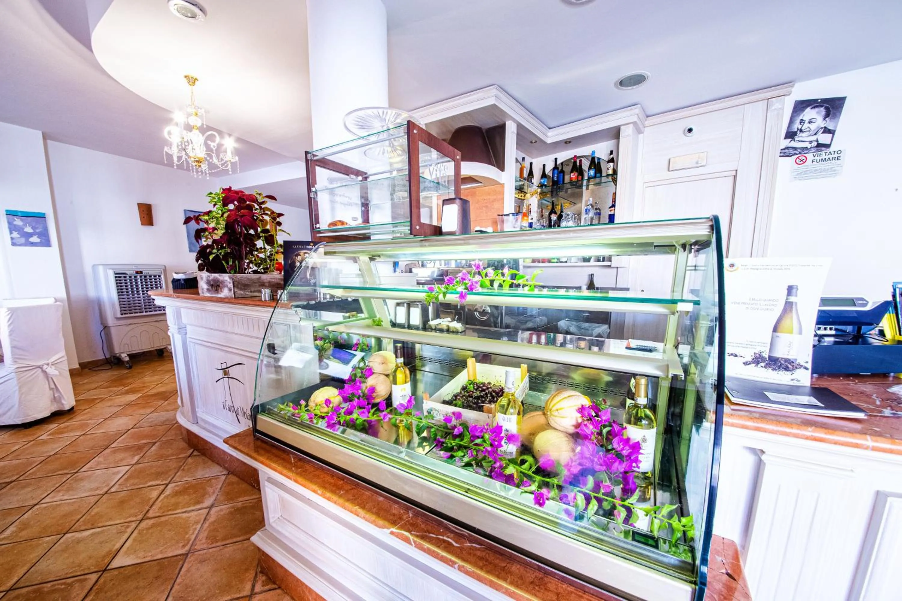 Lounge or bar in Hotel il Faro di Molara