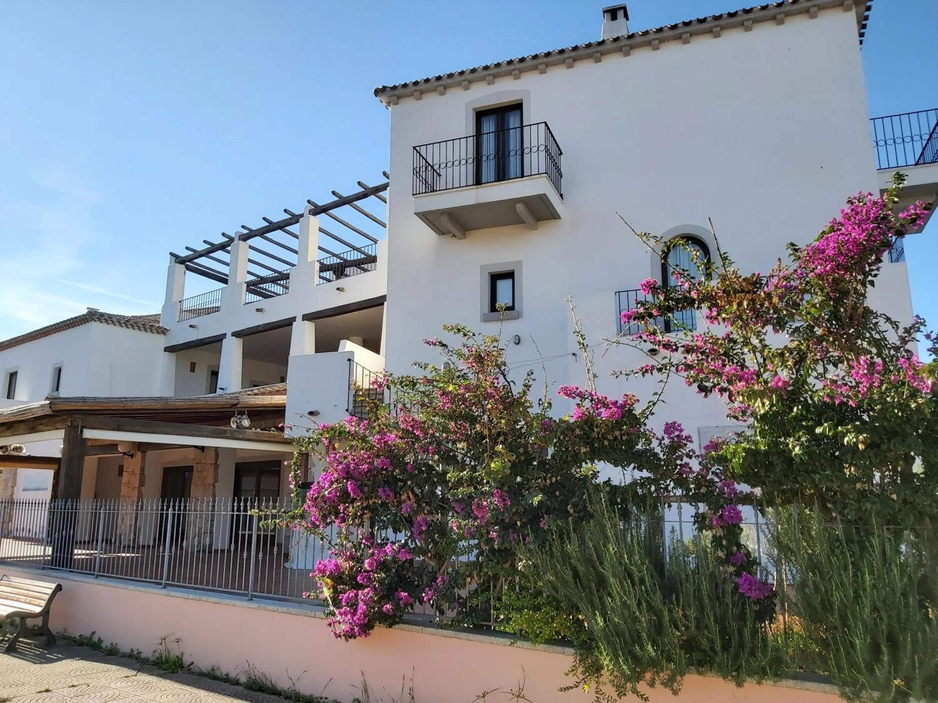 Facade/entrance in Hotel il Faro di Molara