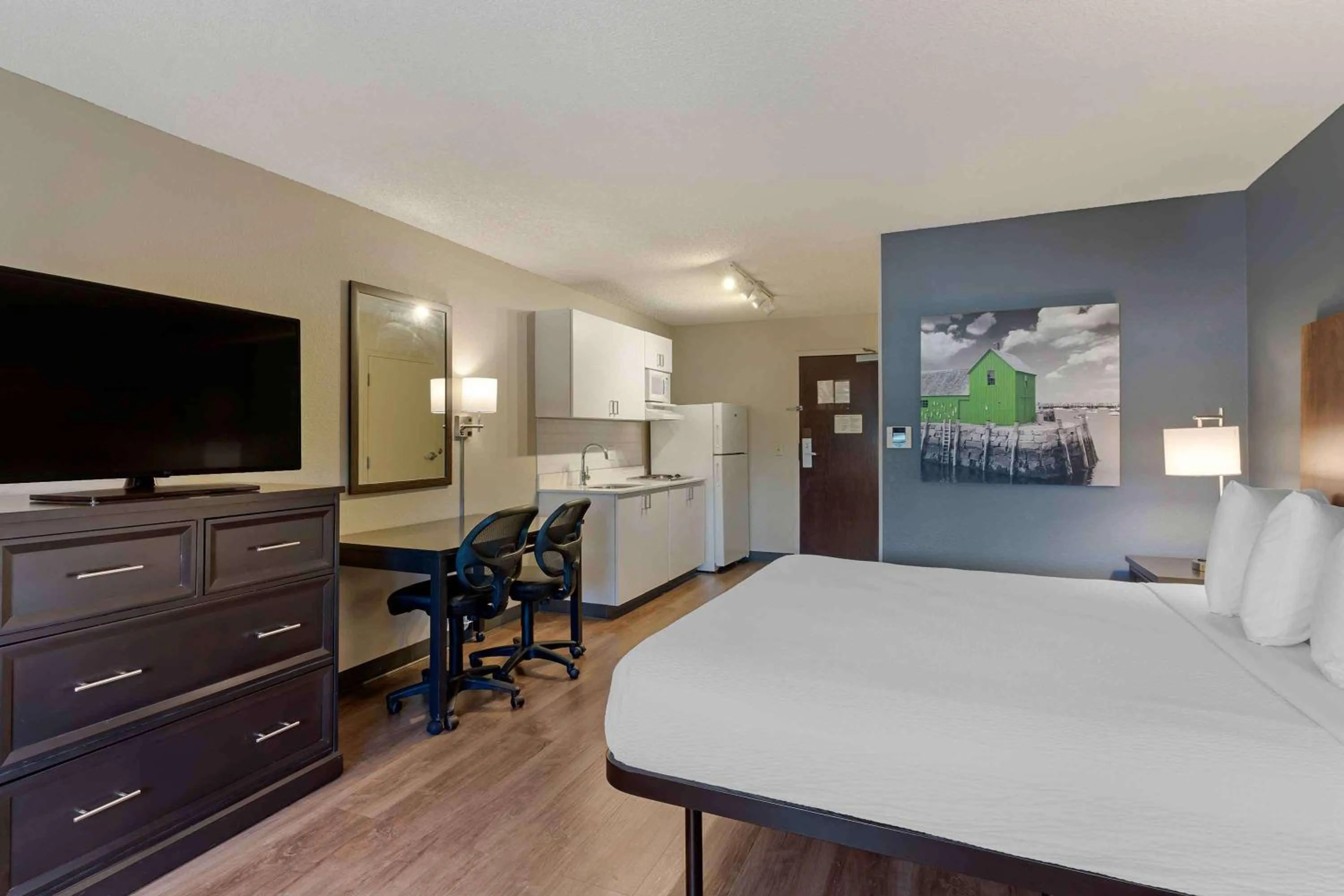 Bedroom, Bed in Extended Stay America Suites - San Jose - Edenvale - South