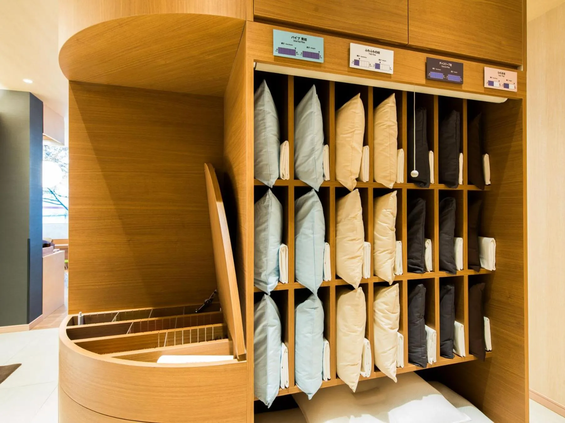 Lobby or reception in Super Hotel Tokyo Kinshicho Ekimae