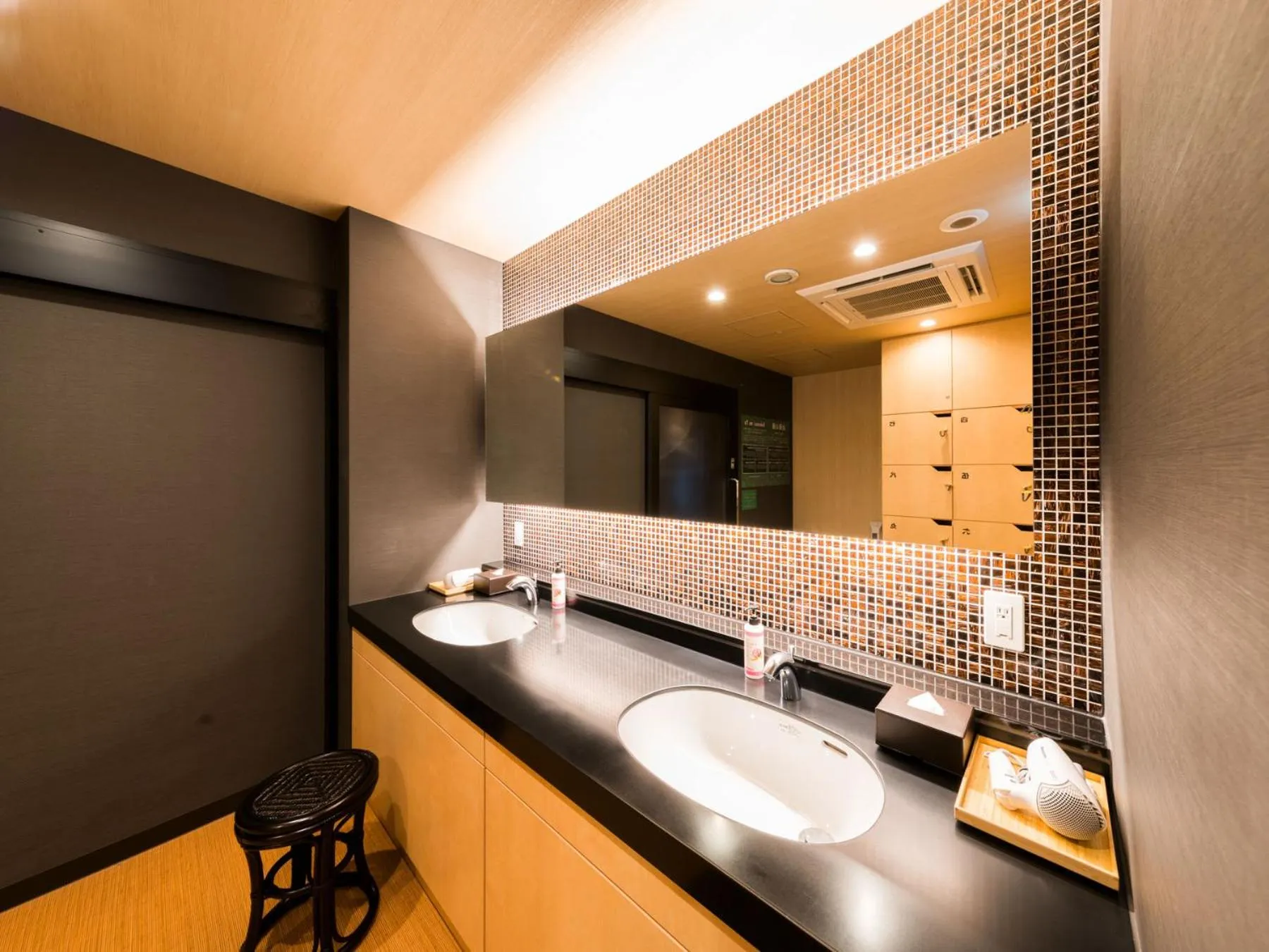 Spa and wellness centre/facilities in Super Hotel Tokyo Kinshicho Ekimae