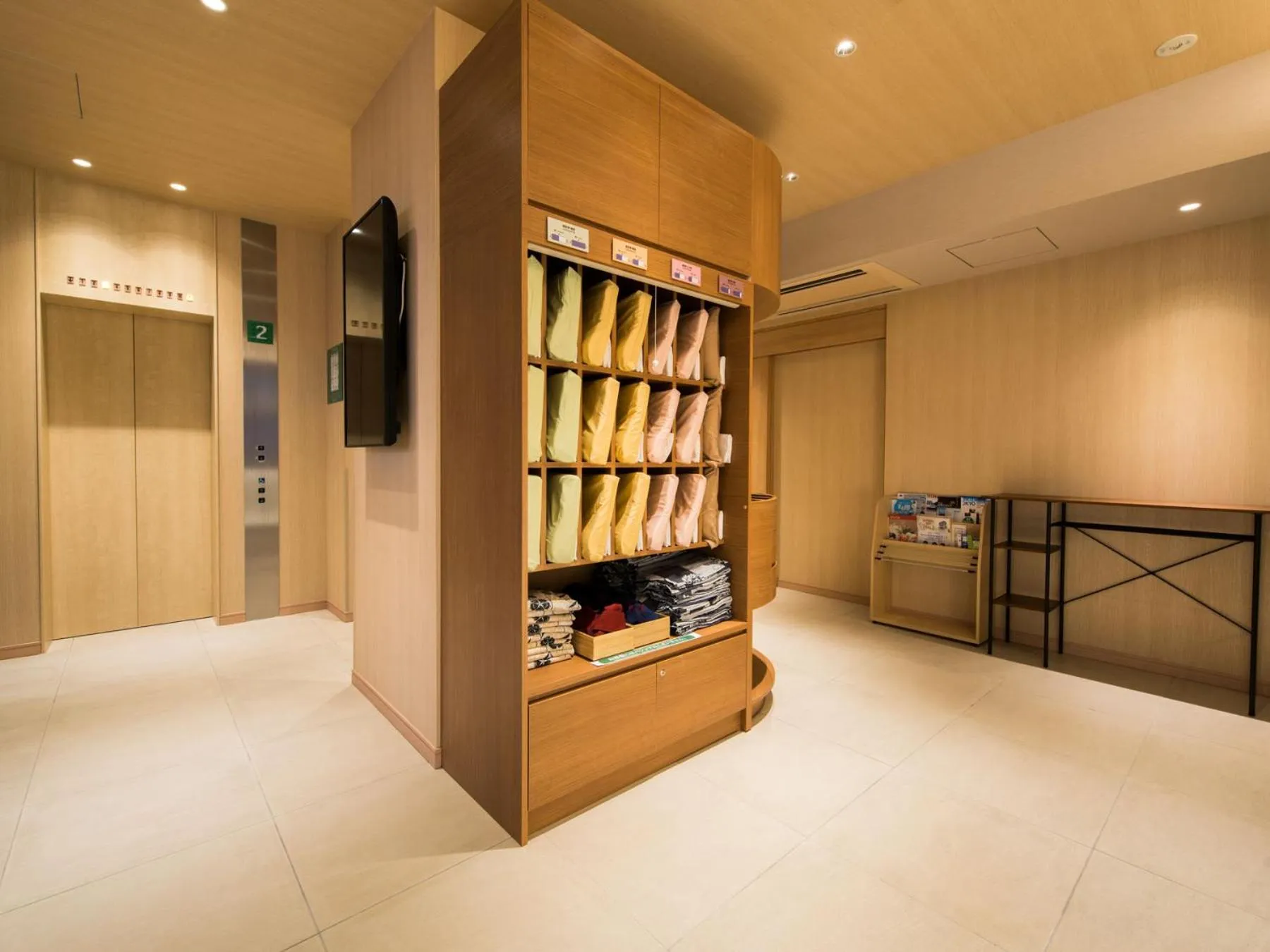 Lobby or reception, Bed in Super Hotel Tokyo Kinshicho Ekimae