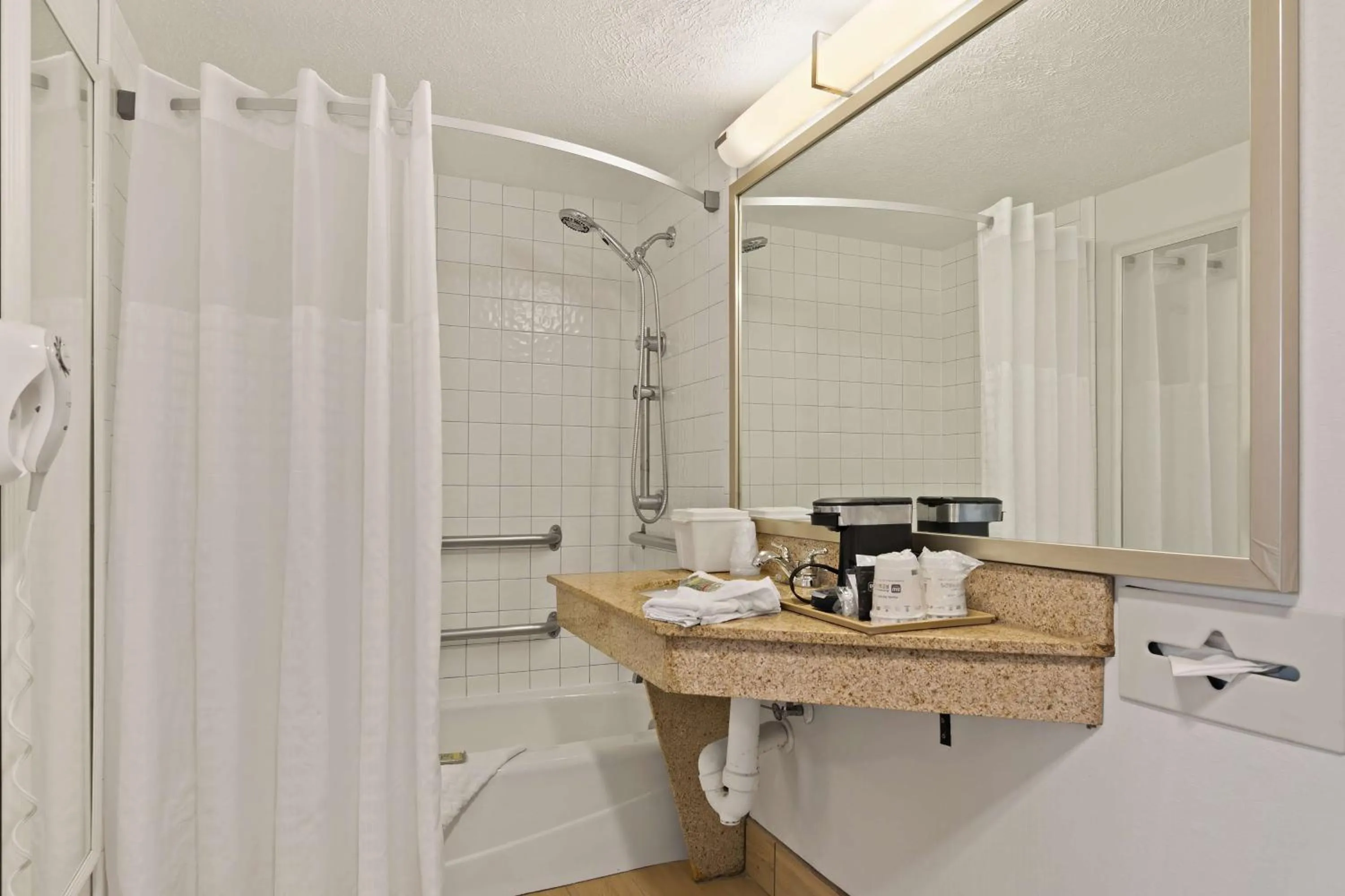Bathroom in Best Western Port St. Lucie