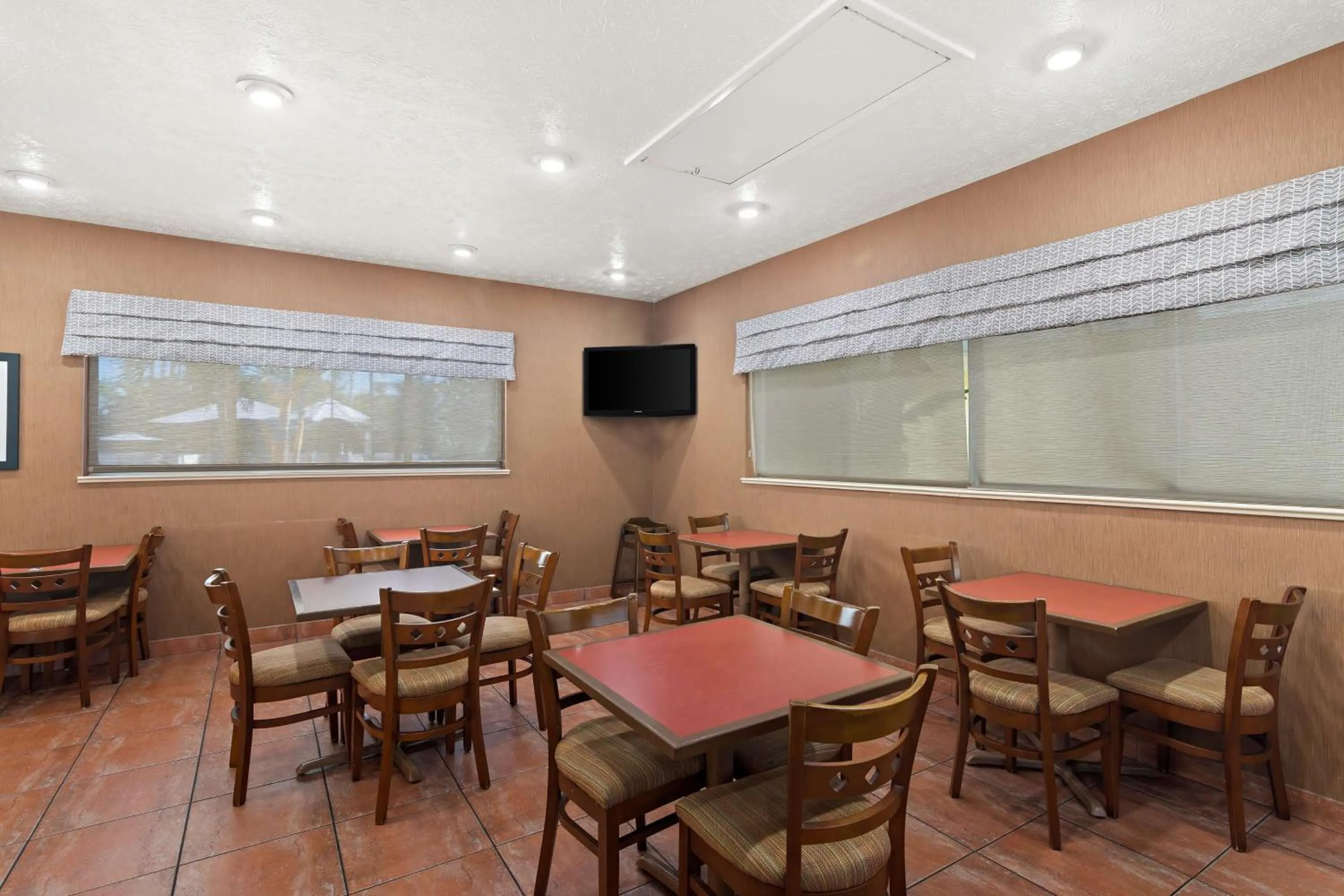 Breakfast in Best Western Port St. Lucie