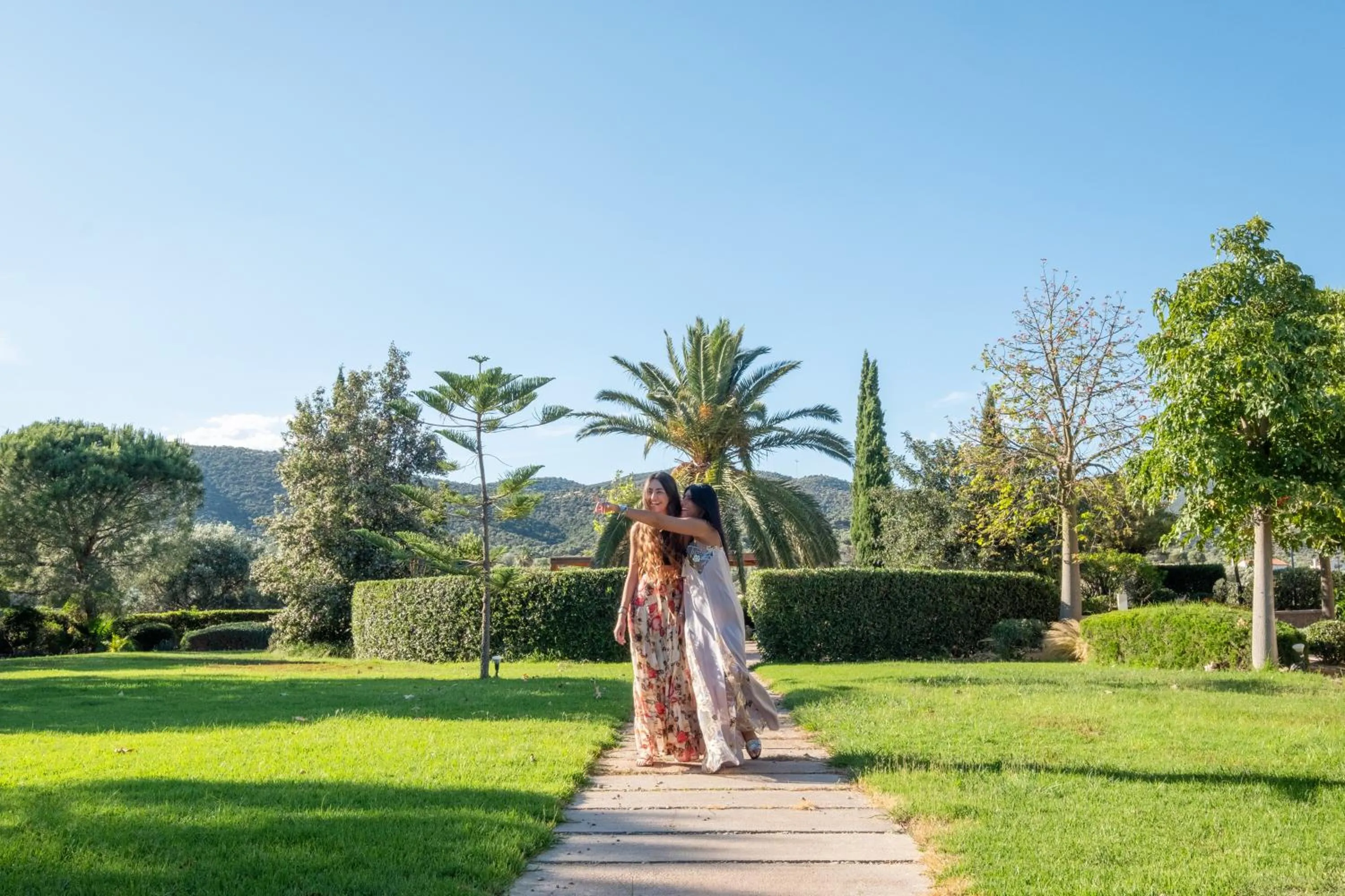 Garden in 180 South Seaside Hotel