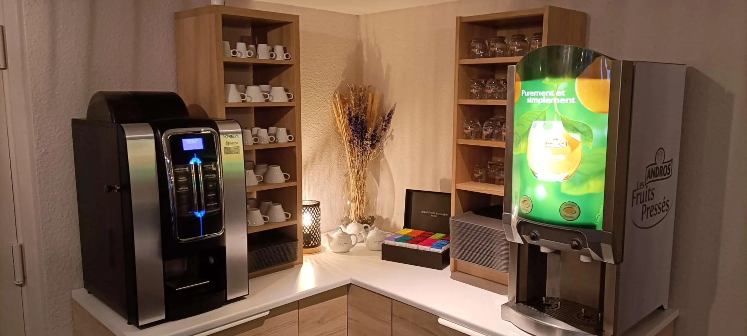 Breakfast in BRIT HOTEL Caen Hérouville