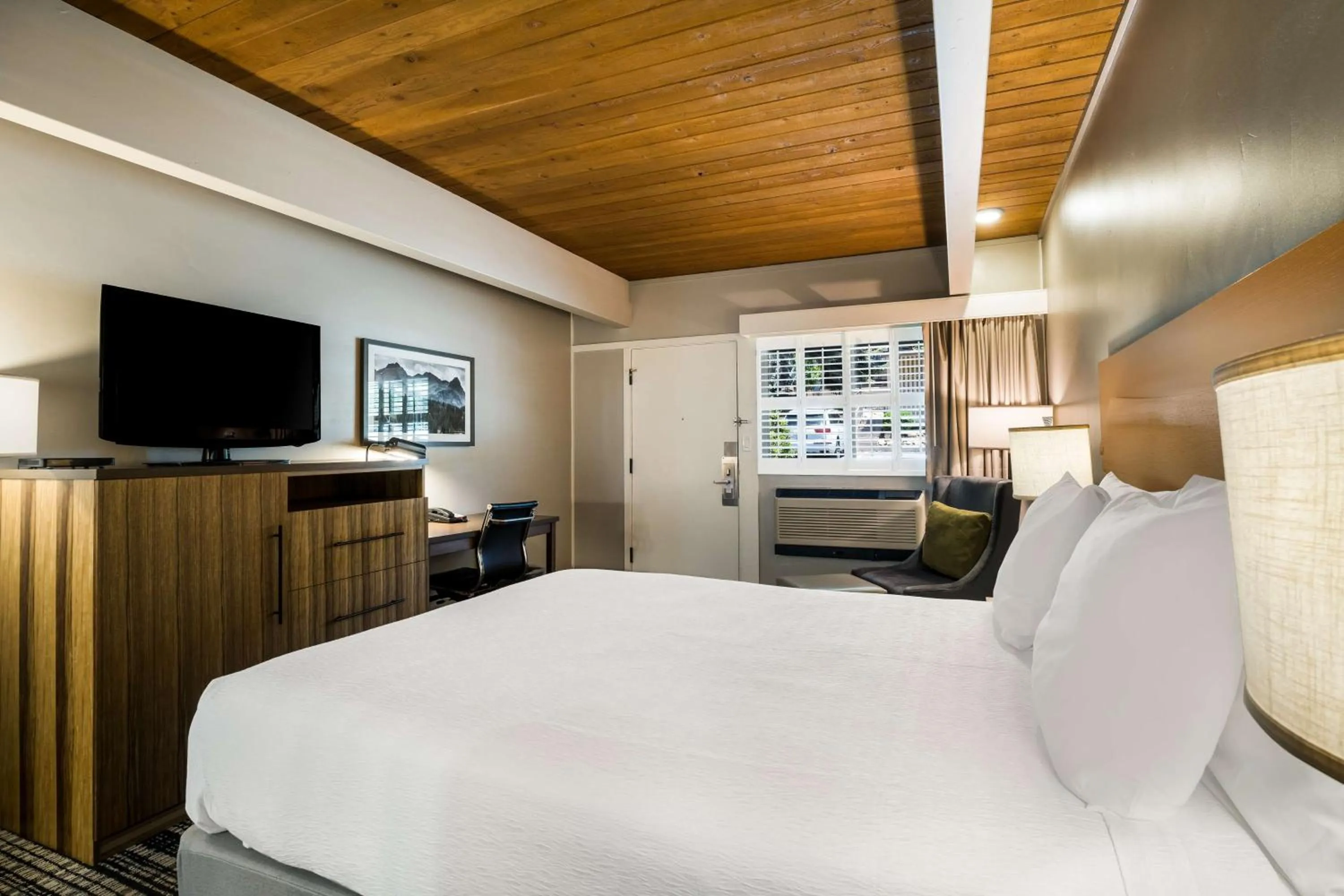 Bedroom, Bed in Best Western Antlers at Glenwood Springs