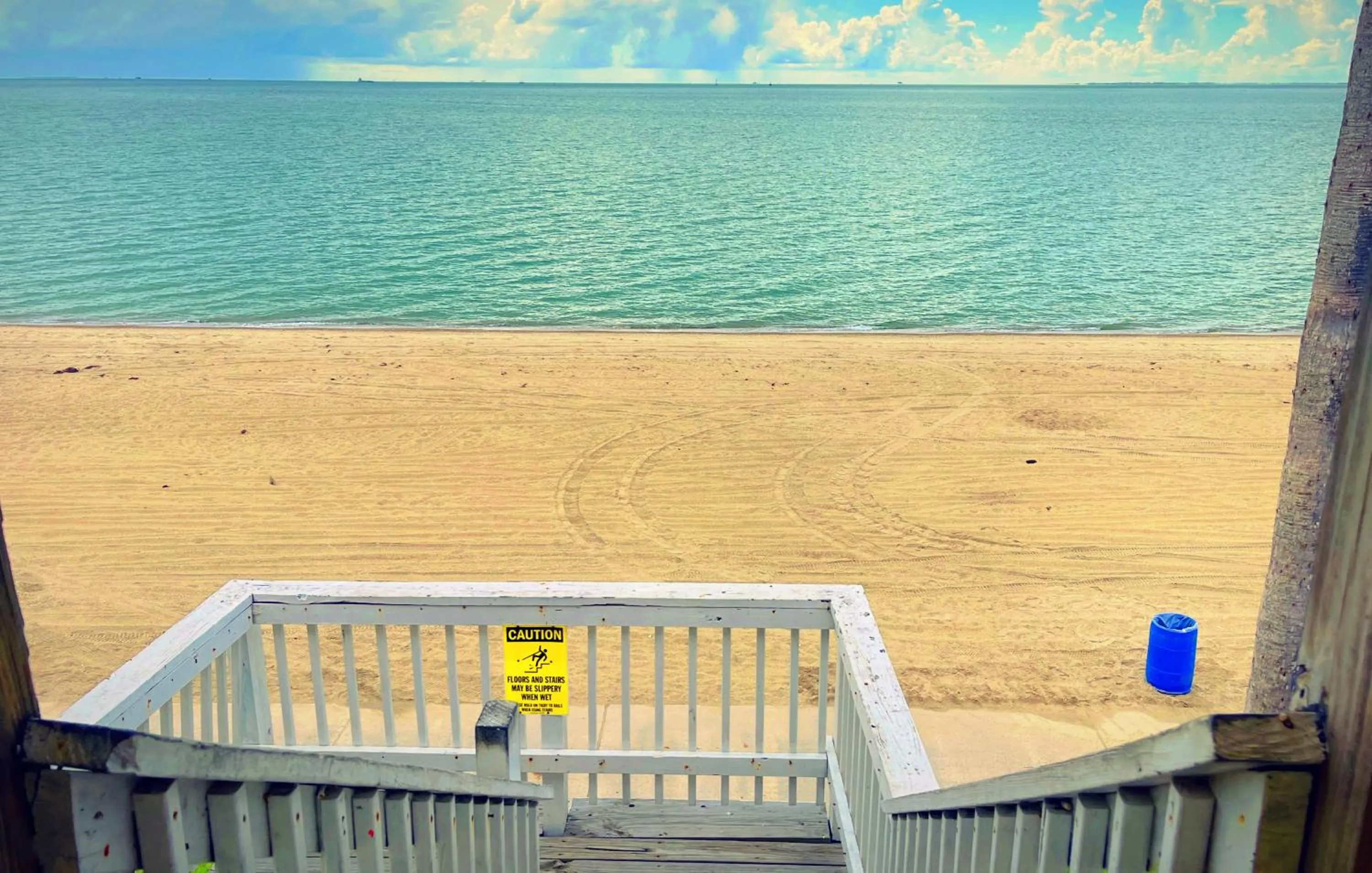 Property building in Sea Shell Inn on the Beach