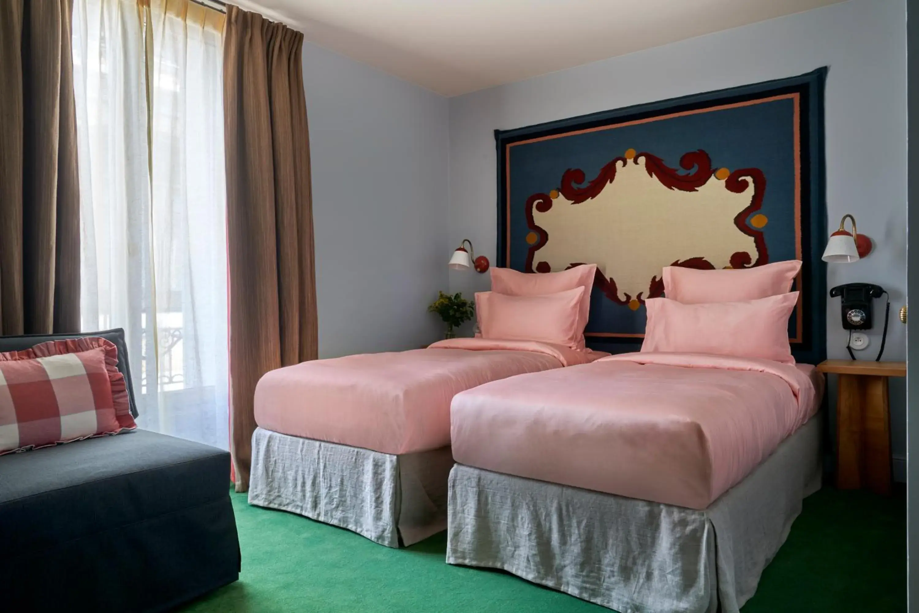 Superior Triple Room in Hôtel de La Boétie Superior Triple Room in Hôtel de La Boétie