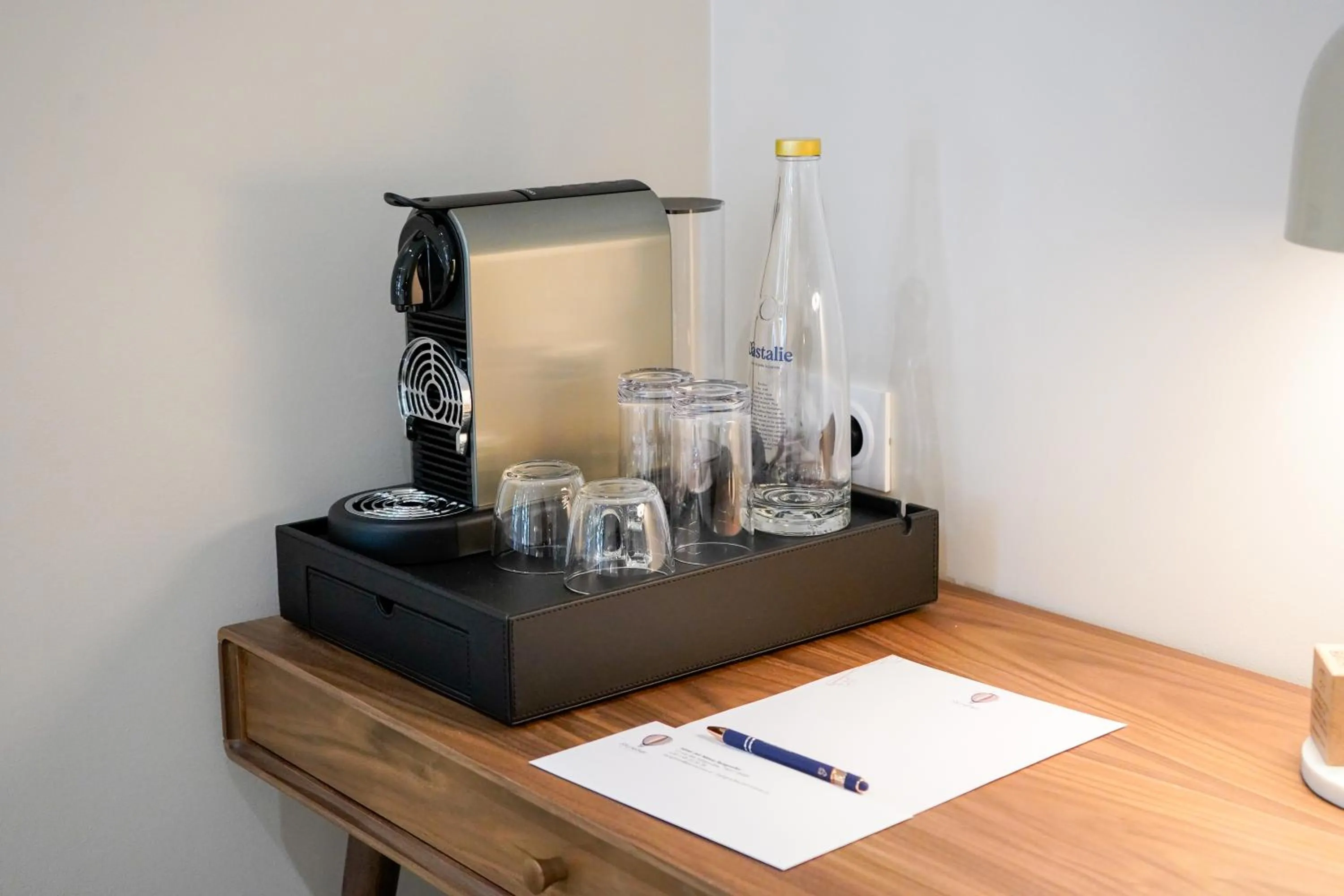 Coffee/tea facilities in Joli Môme