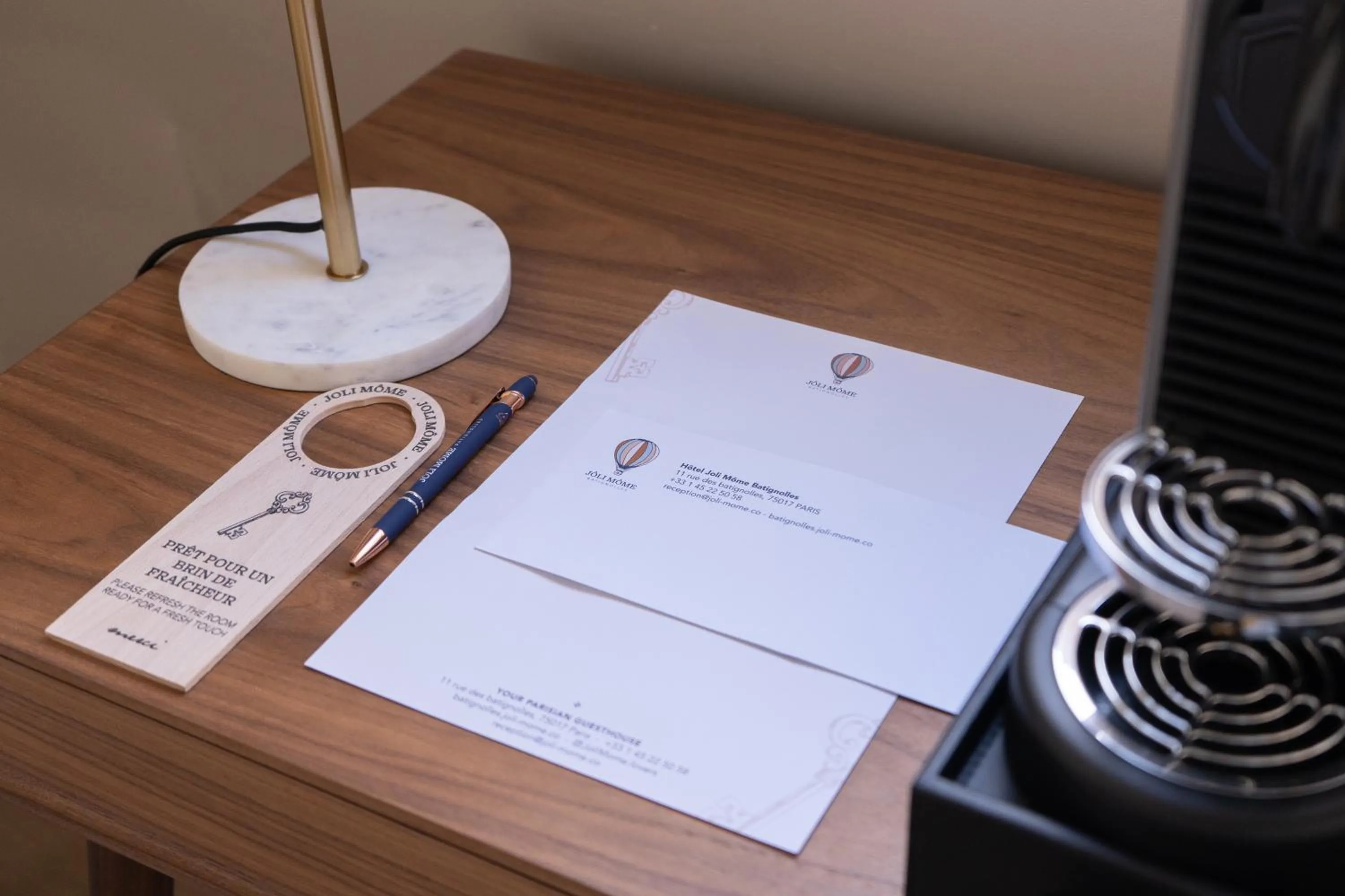 Decorative detail in Joli Môme