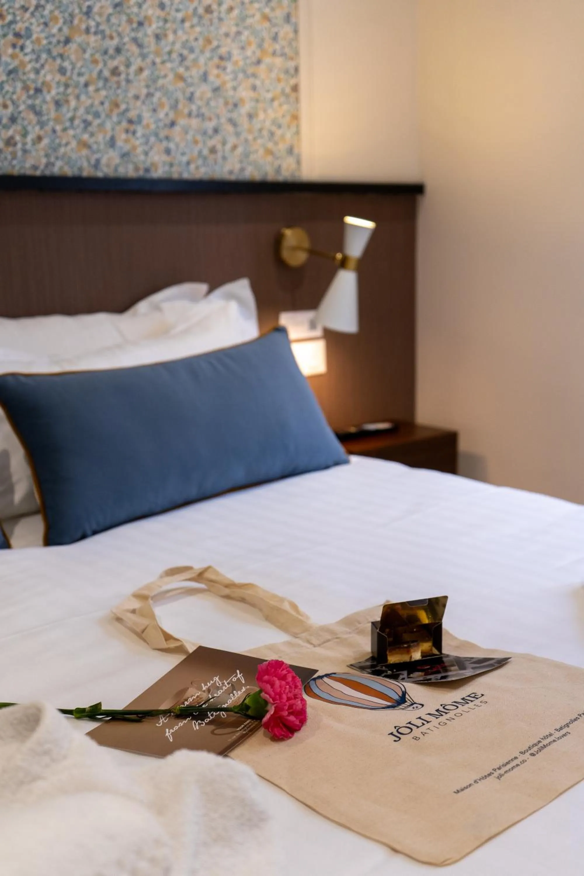 Decorative detail, Bed in Joli Môme