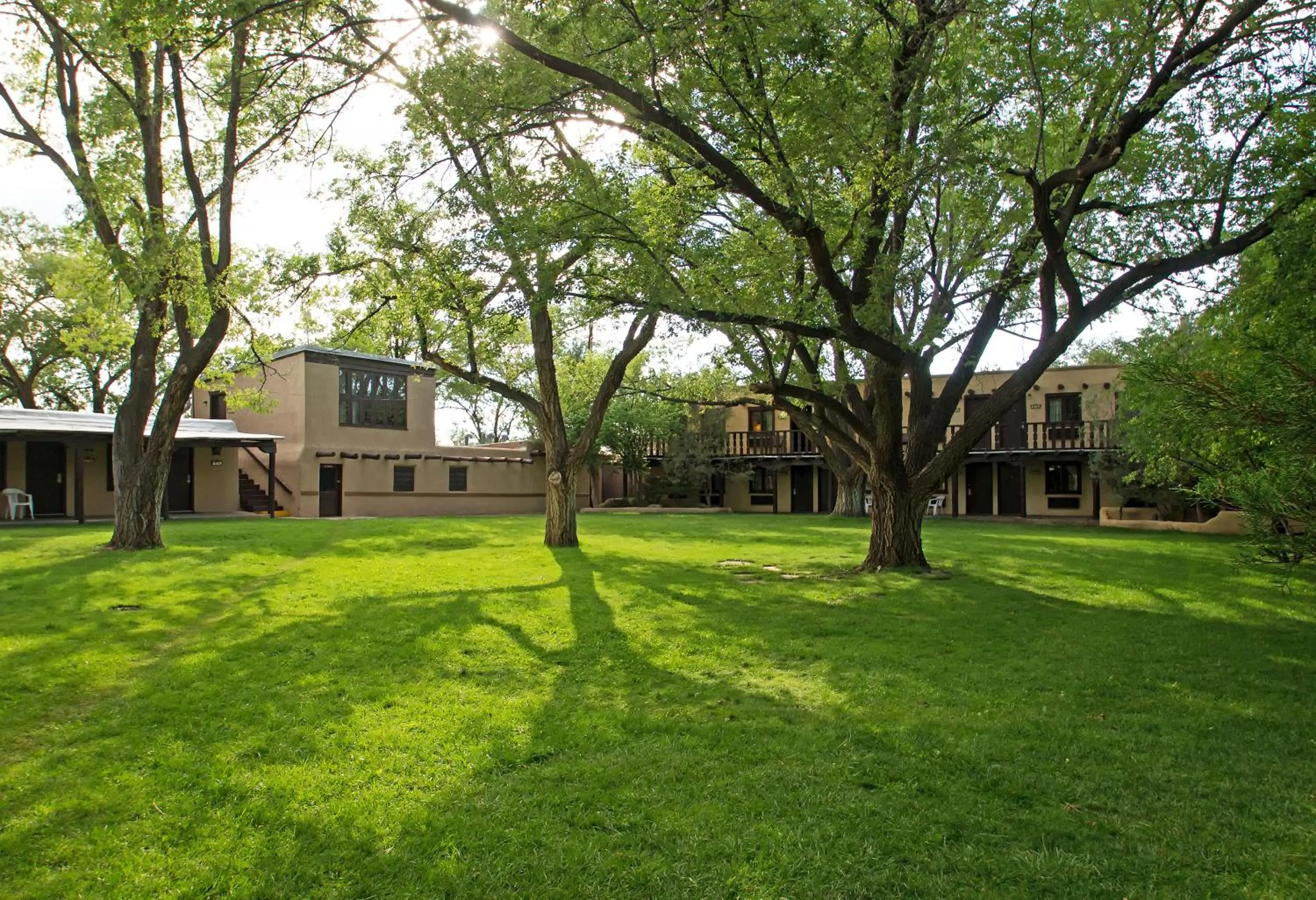 Dining area in Sagebrush Inn & Suites