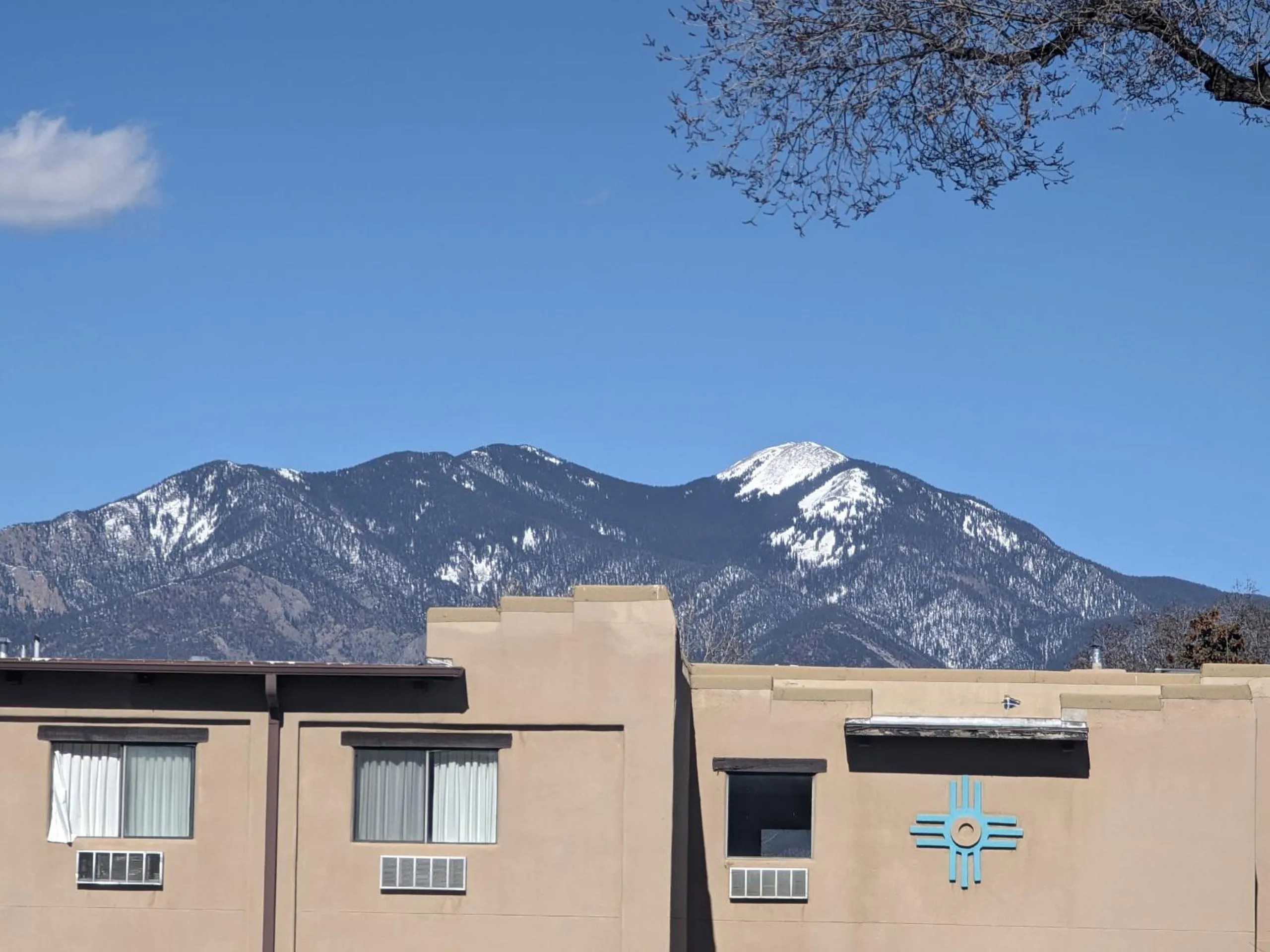 Property building in Sagebrush Inn & Suites