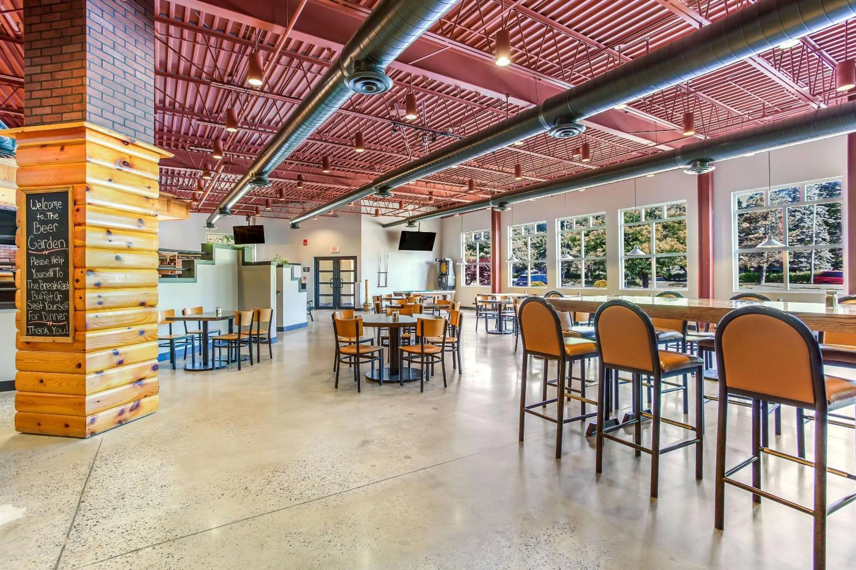 Restaurant/places to eat in Burrstone Inn, an Ascend Collection Hotel