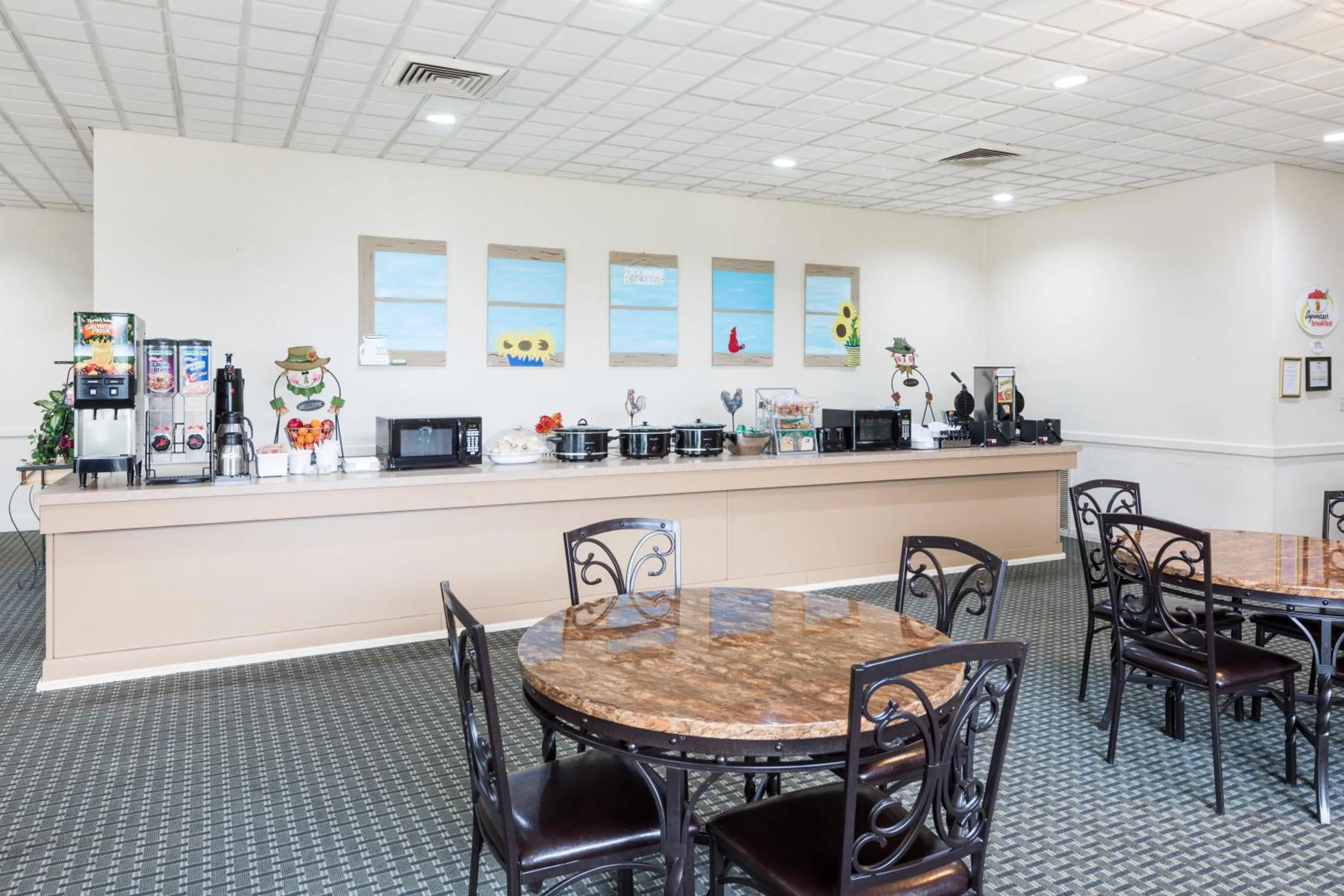 Breakfast in Super 8 by Wyndham Hope