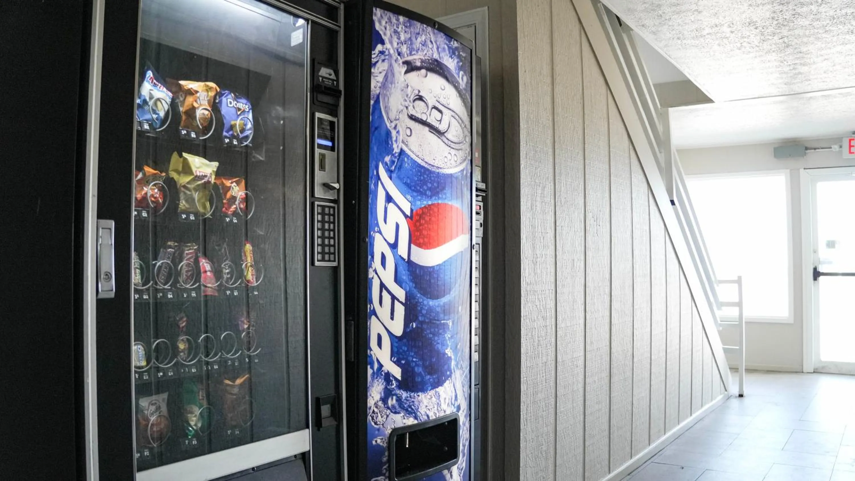 vending machine in Motel 6-Rolla, MO