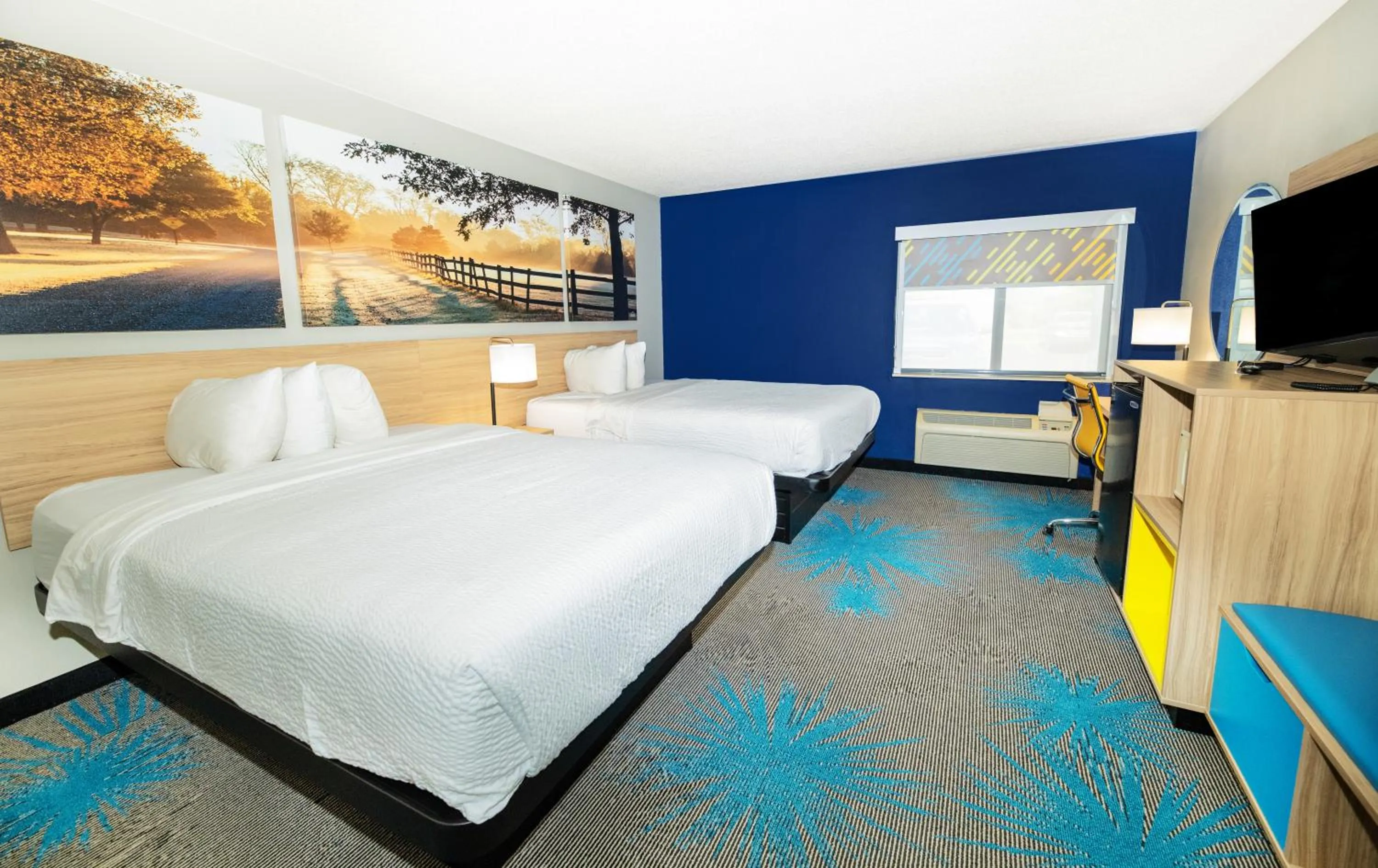 Bed in Days Inn by Wyndham Fort Smith