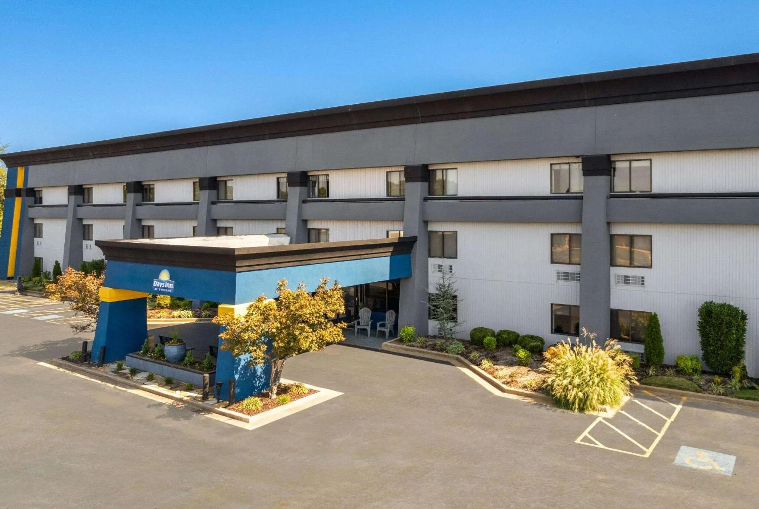 Property building in Days Inn by Wyndham Fort Smith