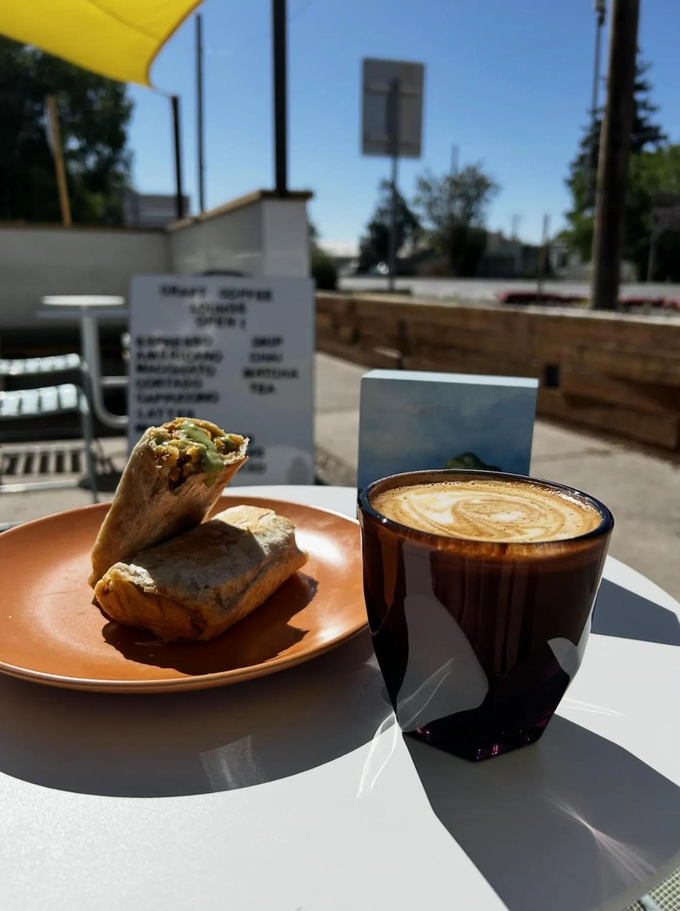 Coffee/tea facilities in Mellow Moon Lodge