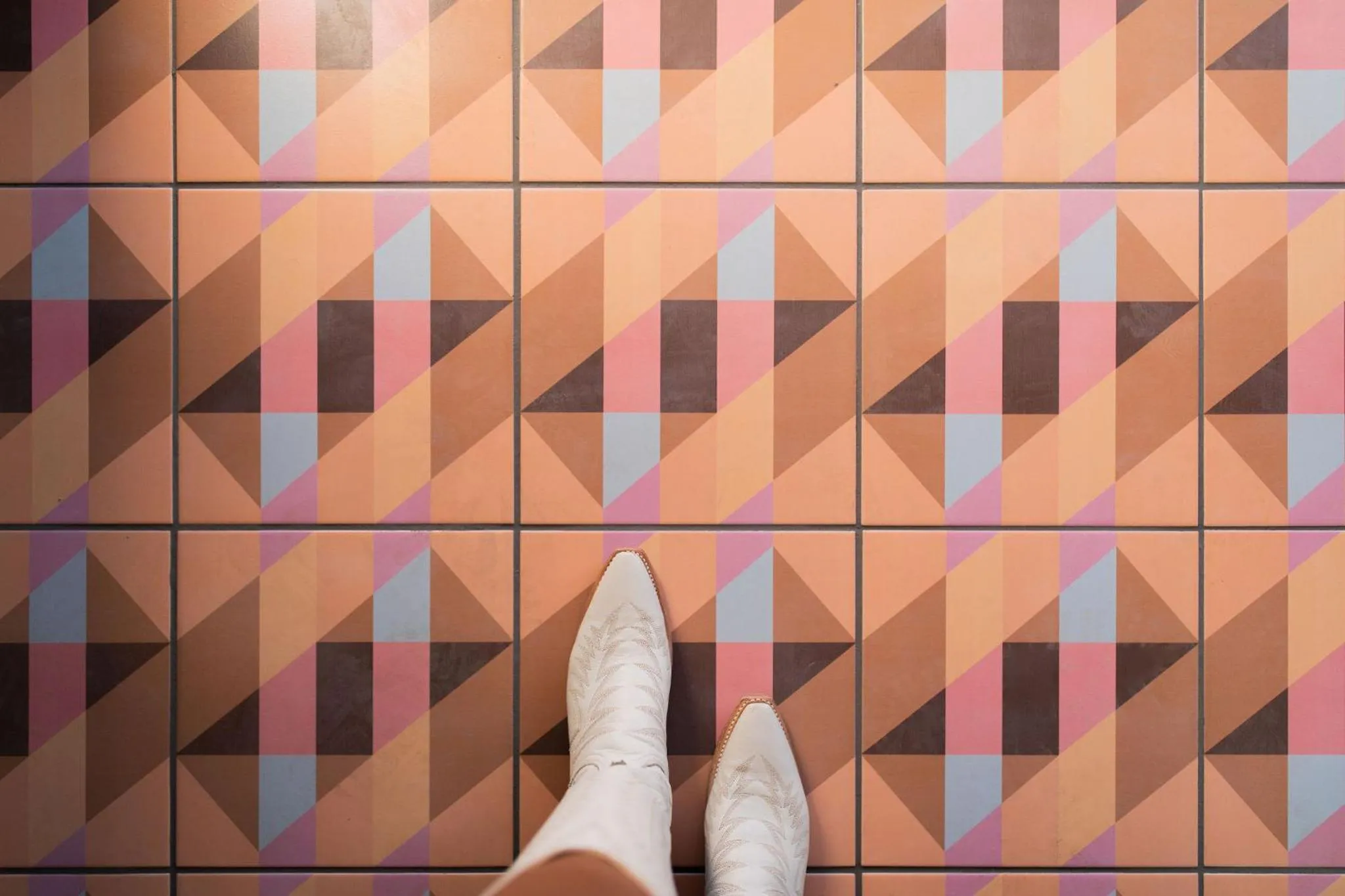 Lounge or bar in Mellow Moon Lodge