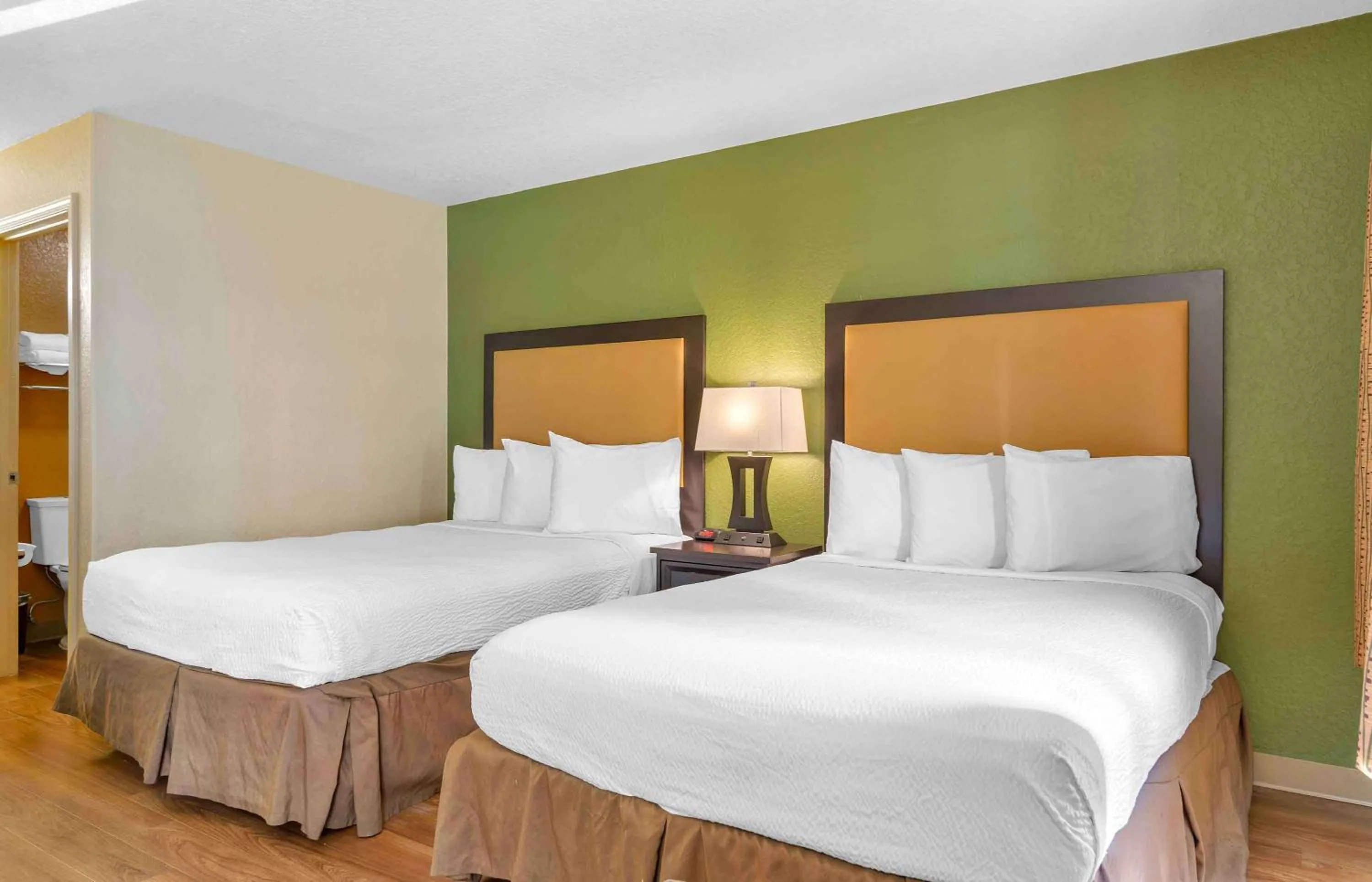 Bedroom, Bed in Extended Stay America - Atlanta - Marietta - Interstate N. Pkwy