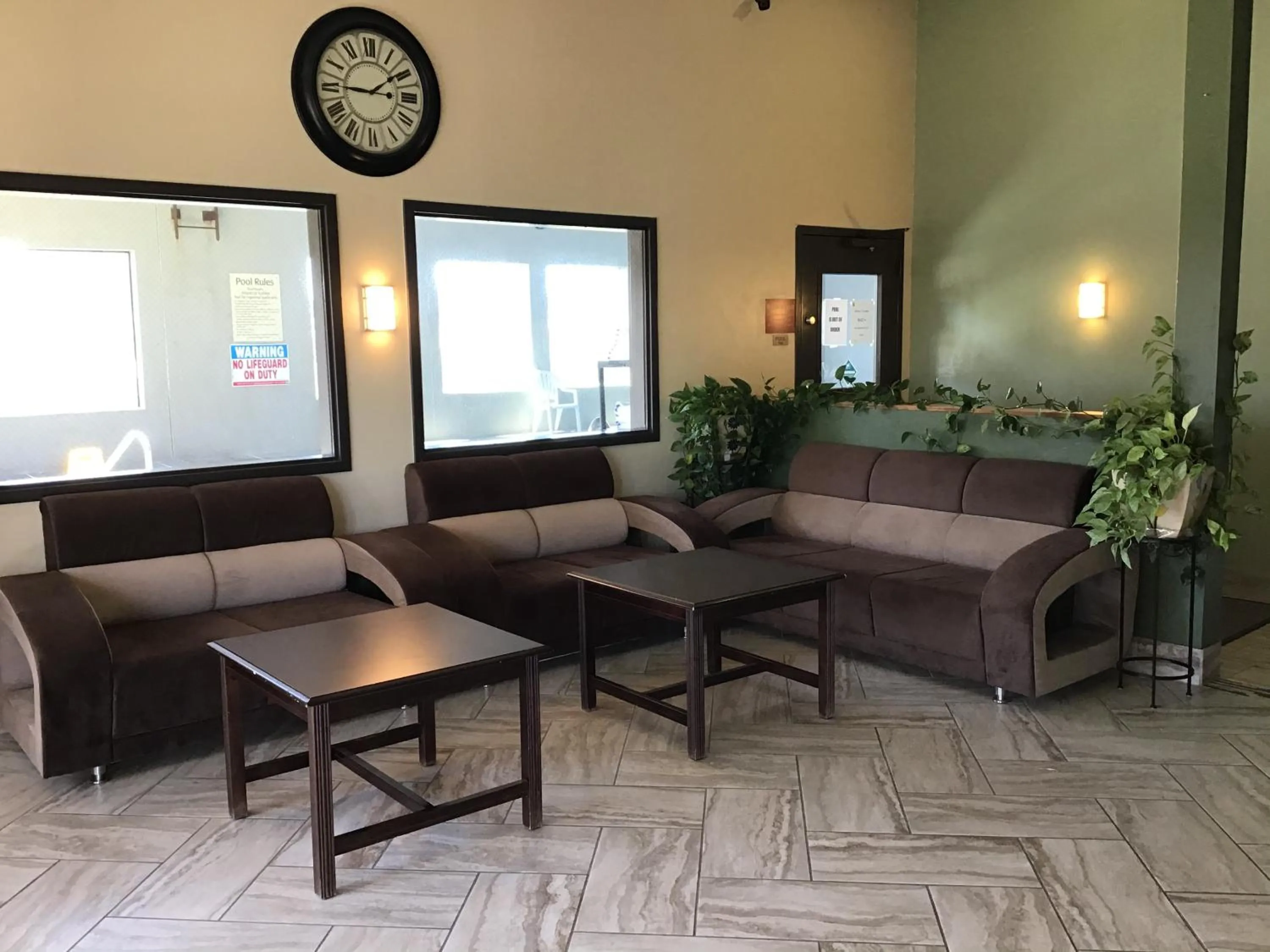 Lobby or reception in Super 8 by Wyndham Walla Walla