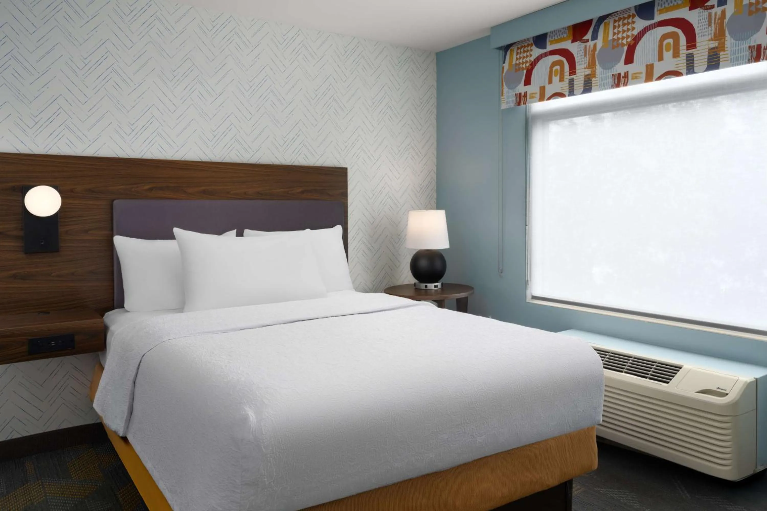 Bed in Home2 Suites by Hilton Miramar Ft. Lauderdale