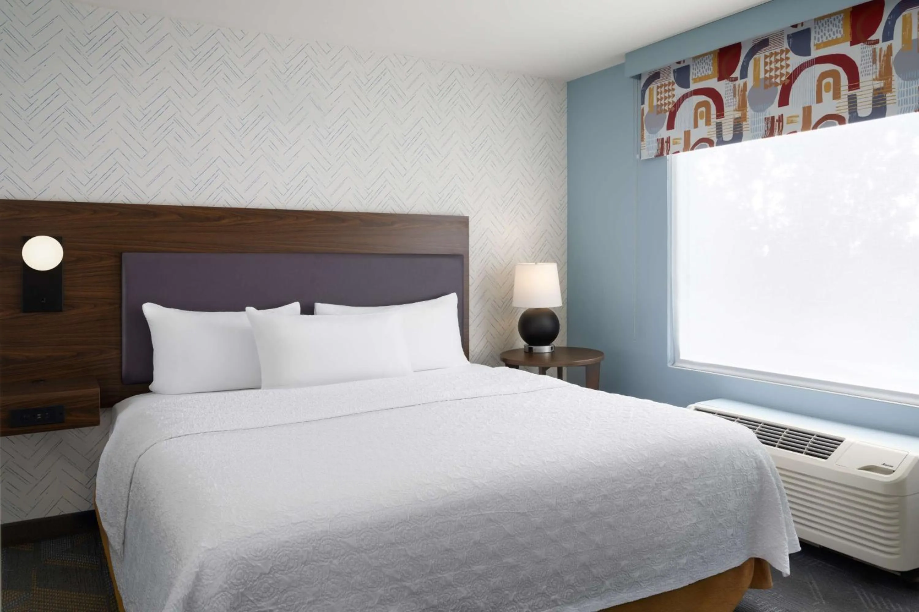 Bed in Home2 Suites by Hilton Miramar Ft. Lauderdale