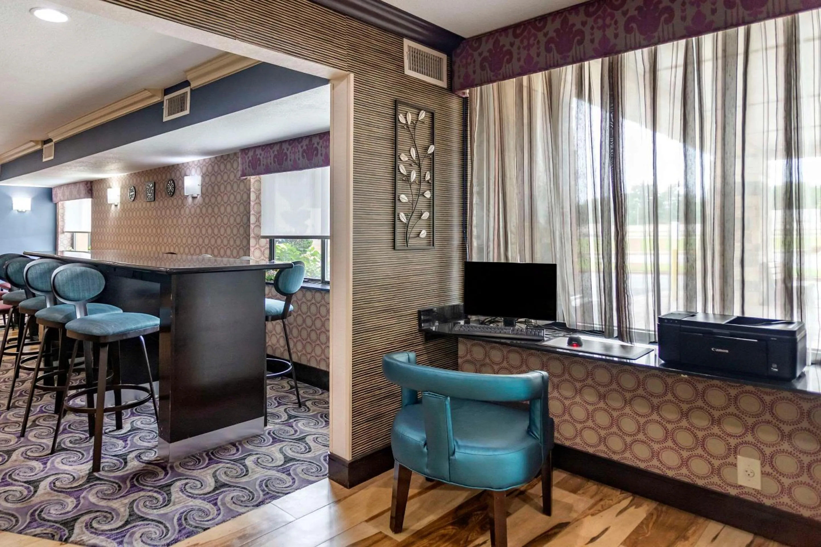 Business facilities in Comfort Inn Tulsa Midtown