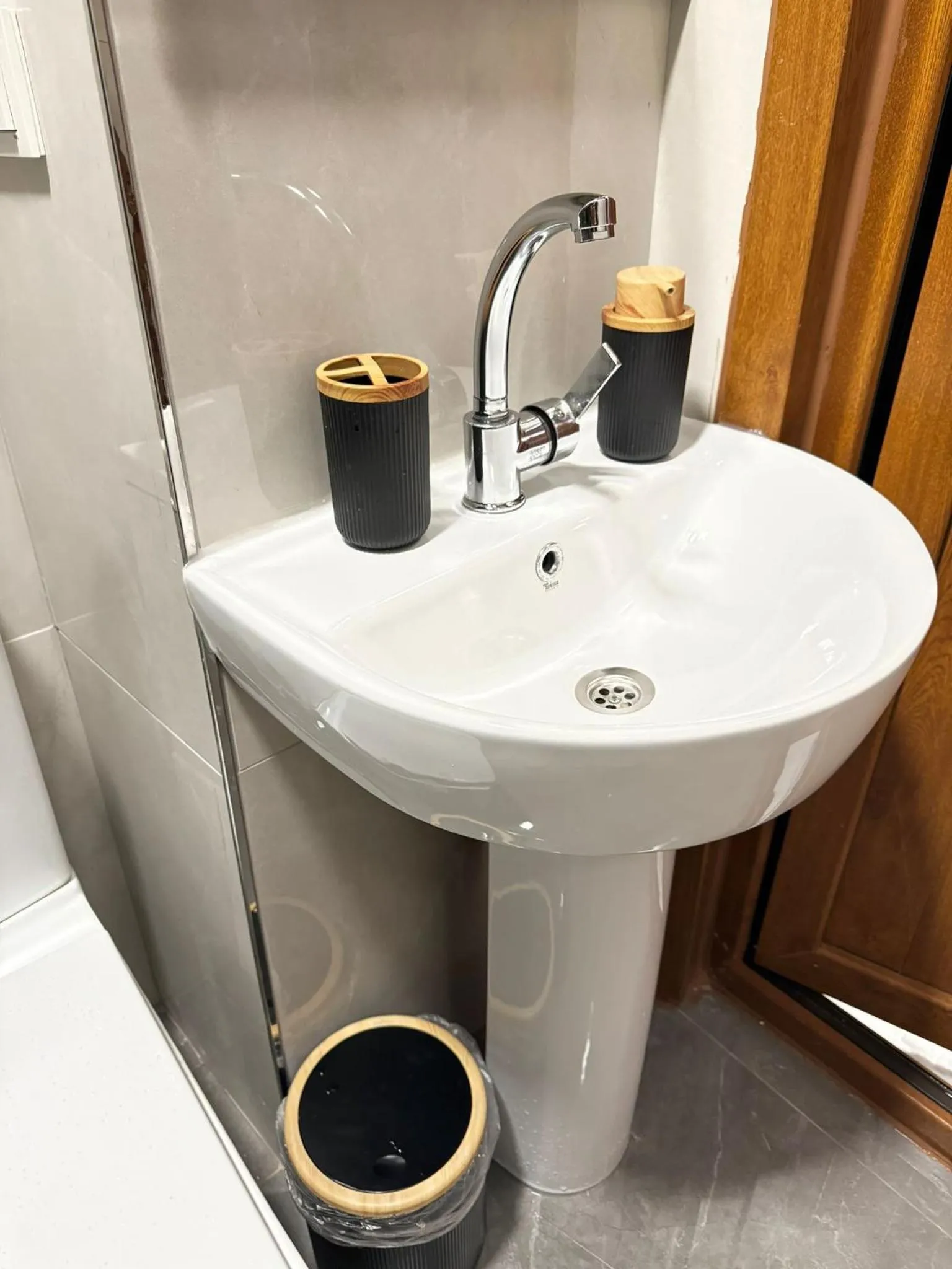 Bathroom in Tavra hotel