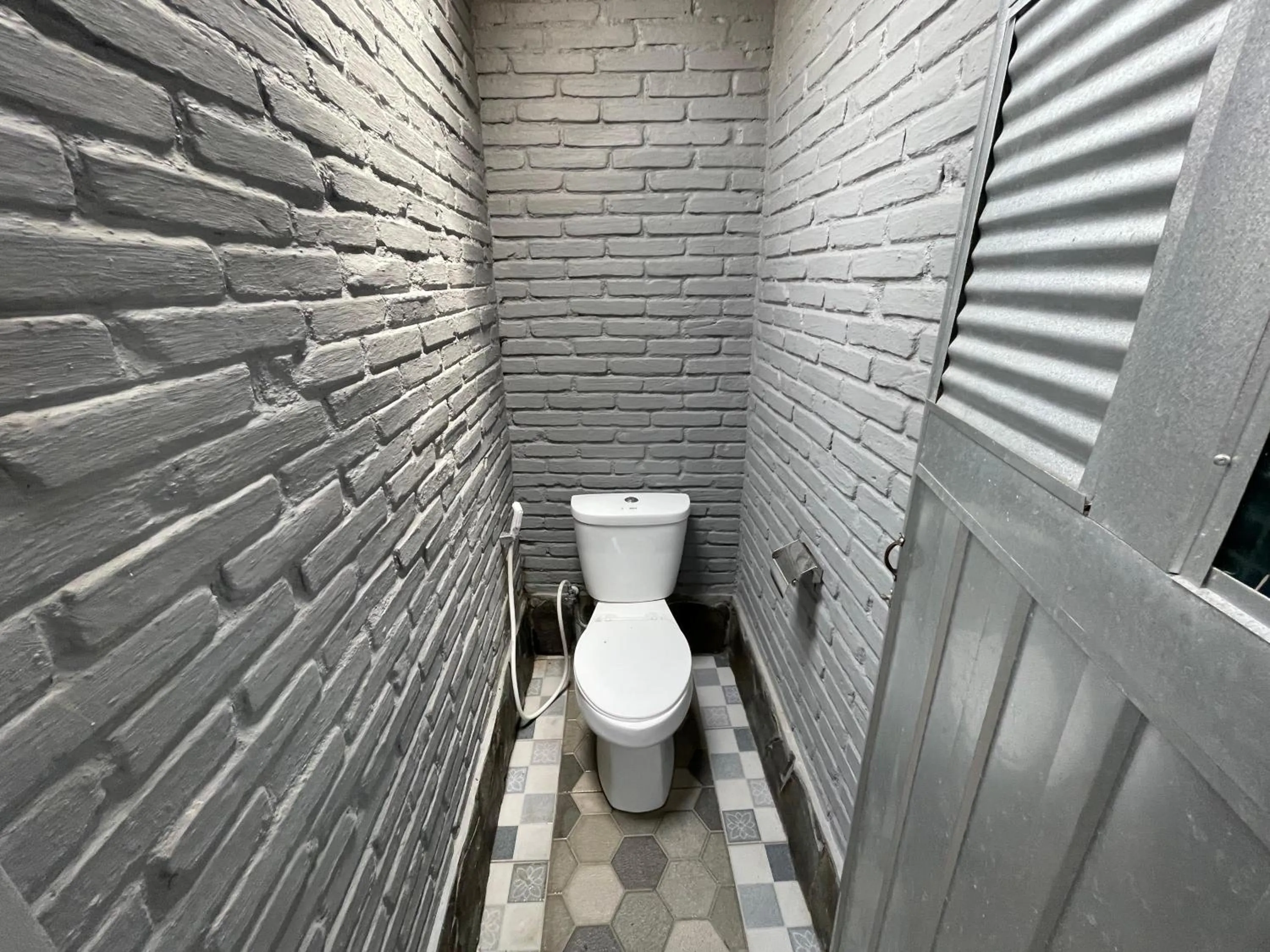 Saka Homestay Boutique & Cafe