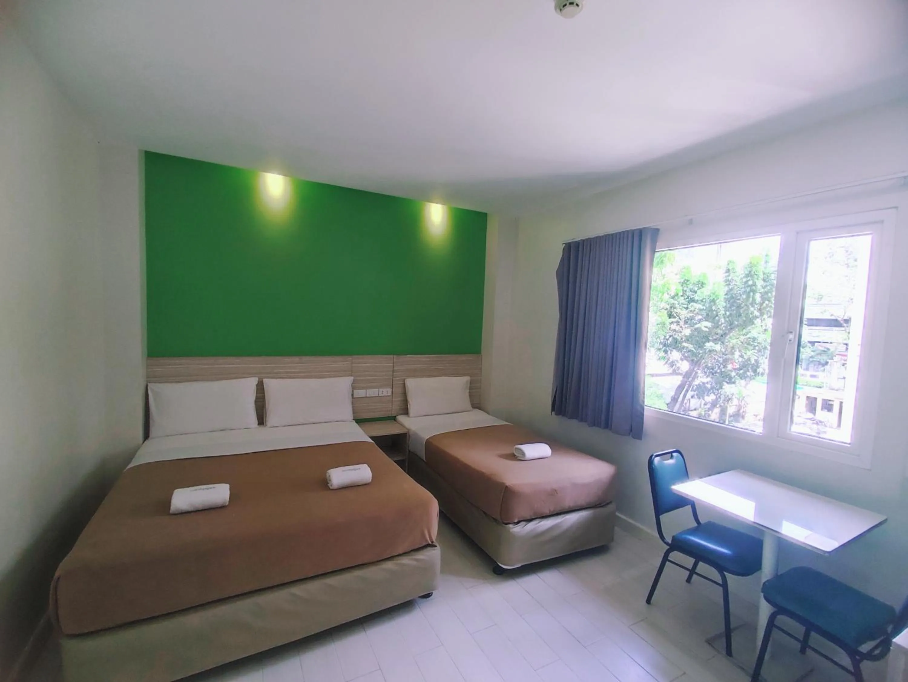 Bed in Westpoint Hotel